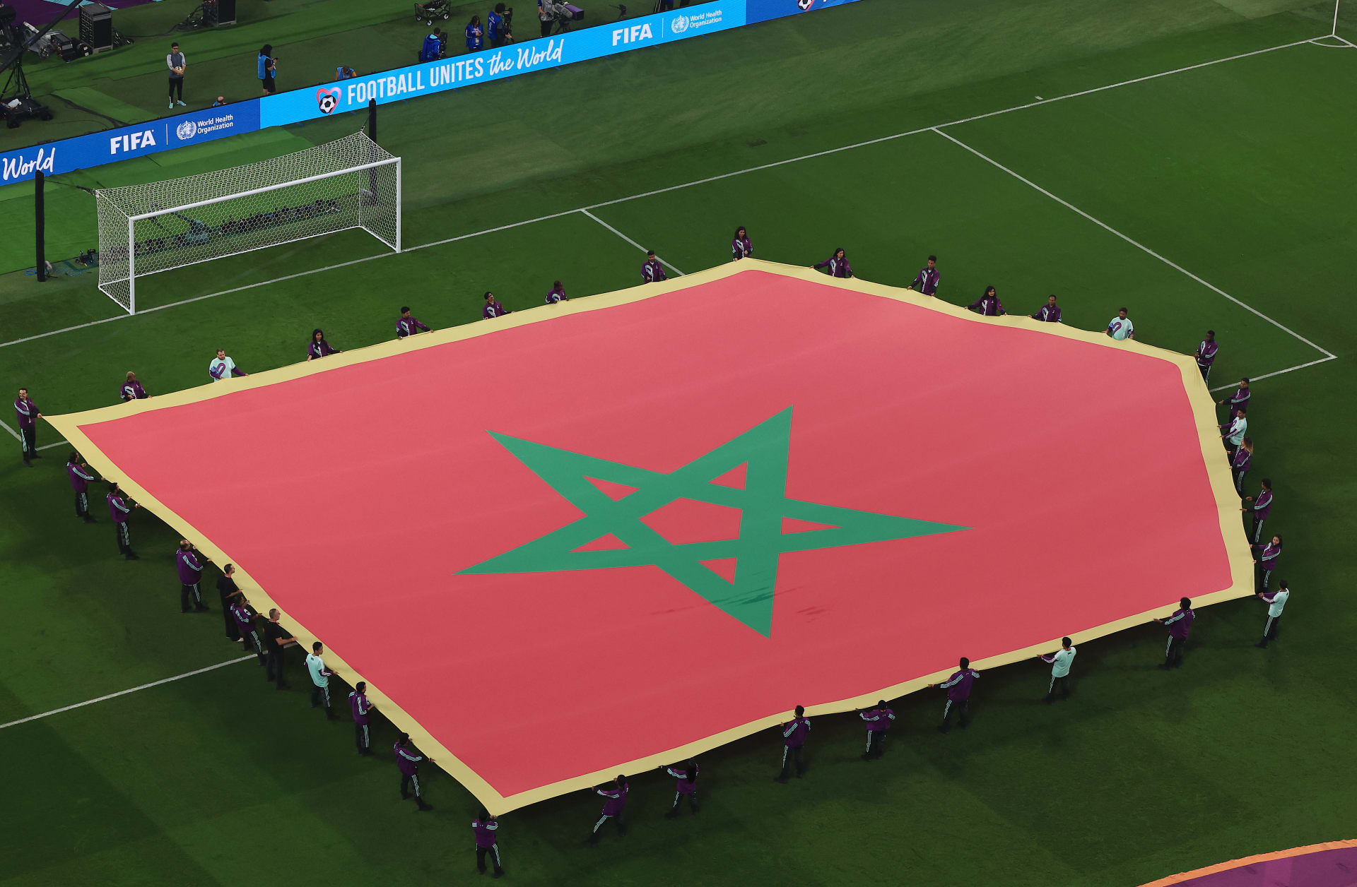 لاعبون وأندية كرة القدم يعزون بضحايا الزلزال في المغرب