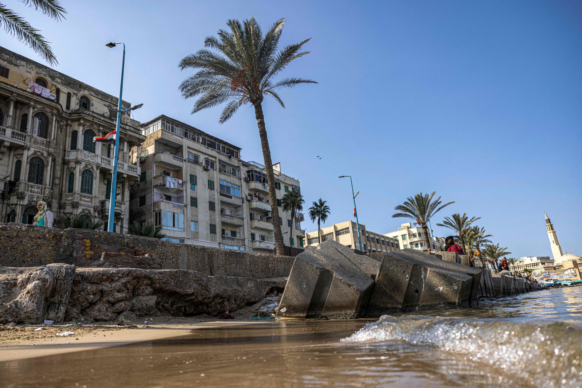 مصر.. مسؤول يكشف حقيقة تعرض البلاد لزلزال وتسونامي قريبًا