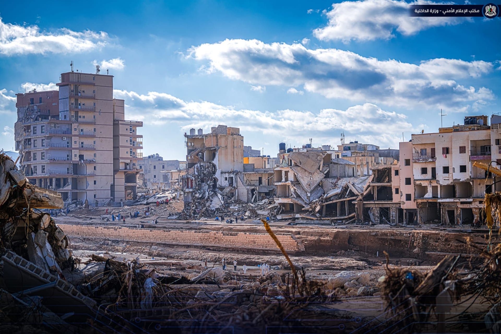 ليبيا.. صور حديثة لما حلّ في درنة بعد موجة "بارتفاع 7 أمتار" ضربت المدينة بالفيضانات