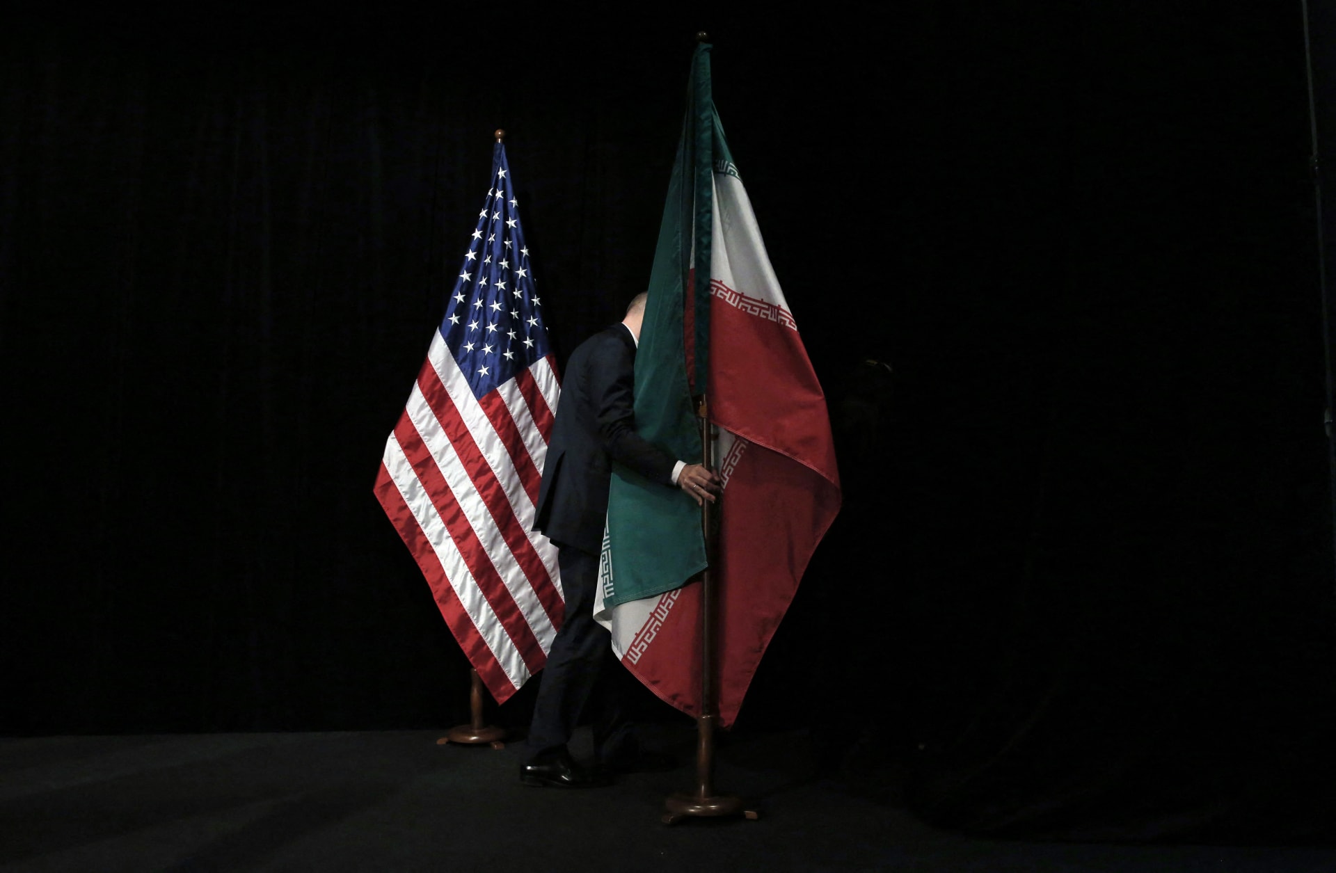 مصادر تكشف لـCNNعن"عراقيل" وضعتها إيران قبل إتمام صفقة تبادل السجناء مع أمريكا