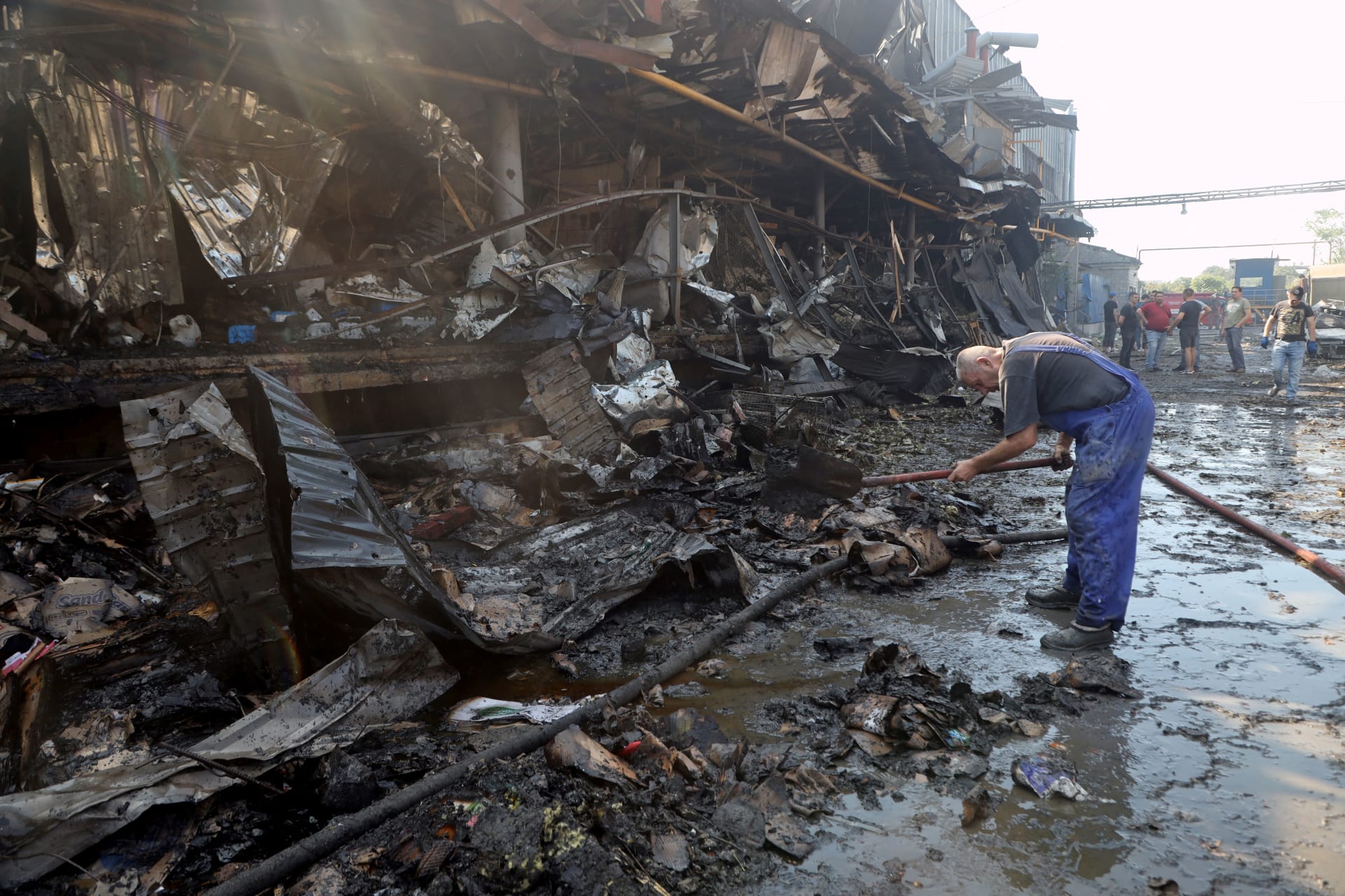 أوكرانيا تعلن وقوع أضرار بميناء أوديسا نتيجة هجوم روسي بالصواريخ والمسيرات