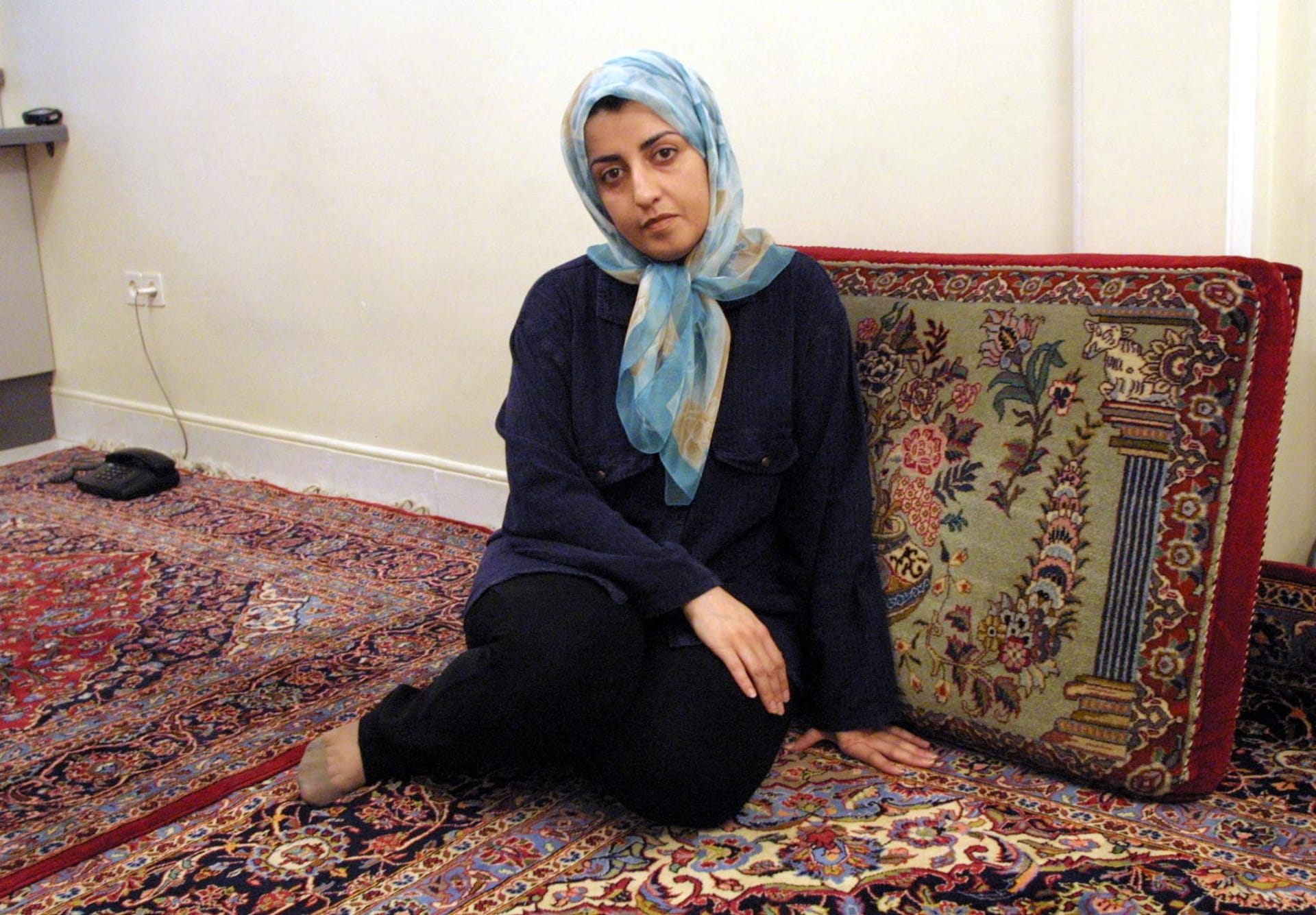 الناشطة الإيرانية نرجس محمدي تفوز بجائزة نوبل للسلام 2023