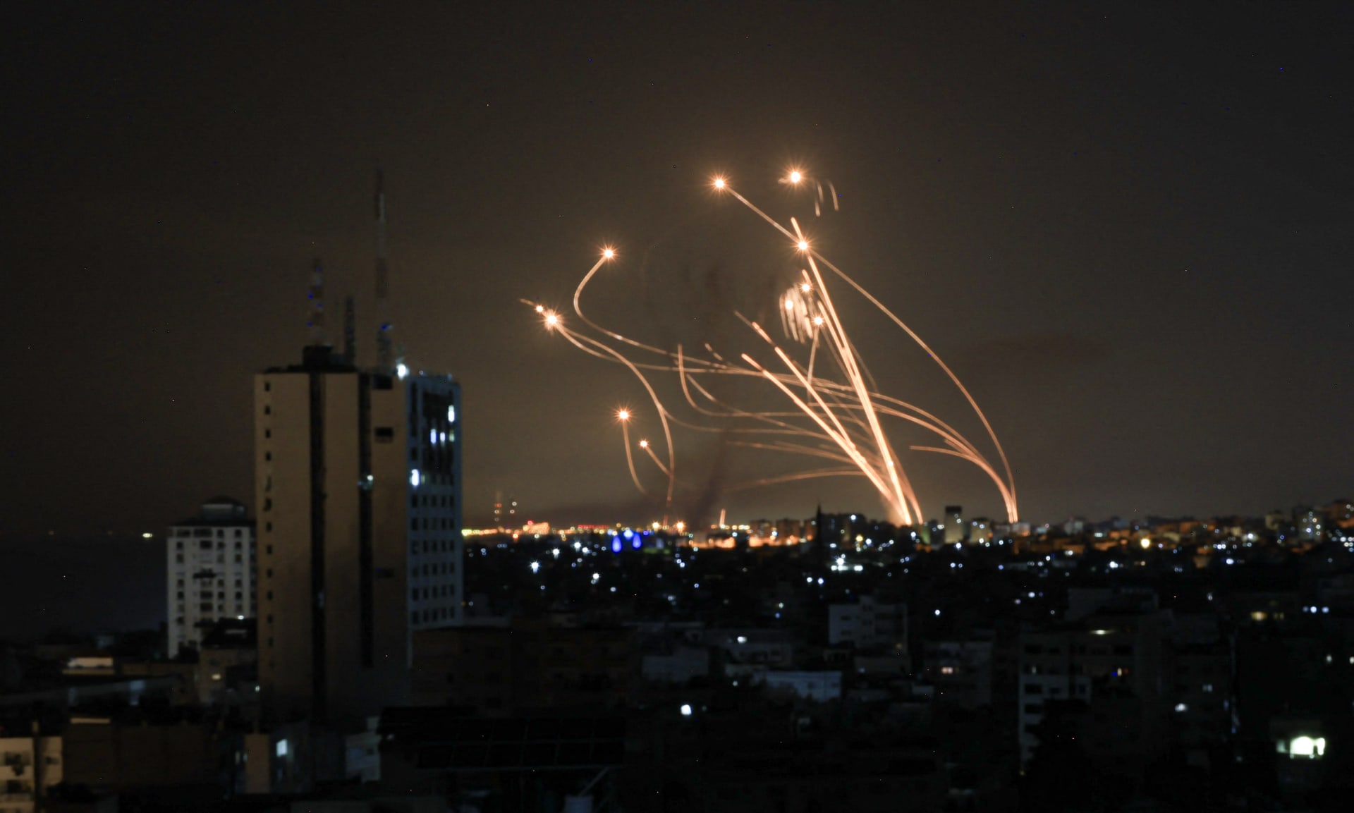 كيف قامت حماس بشن هجوم مفاجئ على إسرائيل؟