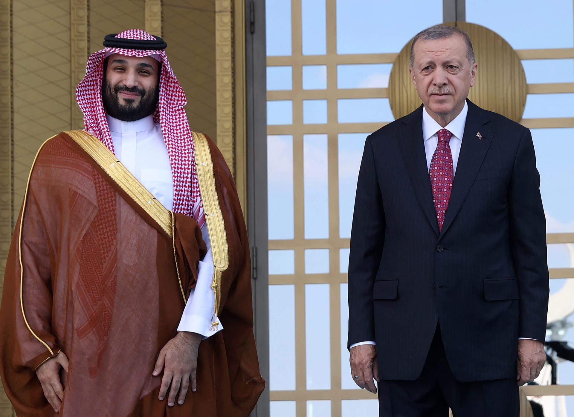 محمد بن سلمان لأردوغان: السعودية تبذل جهودا حثيثة إقليميا ودوليا لوقف التصعيد في غزة