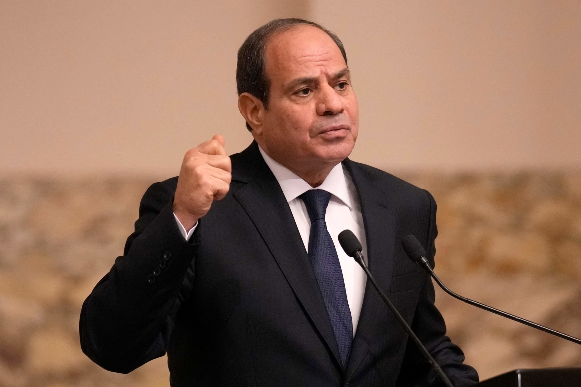 أول تصريحات للسيسي عن حادثي طابا ونويبع: مصر دولة قوية جدا لا تُمس