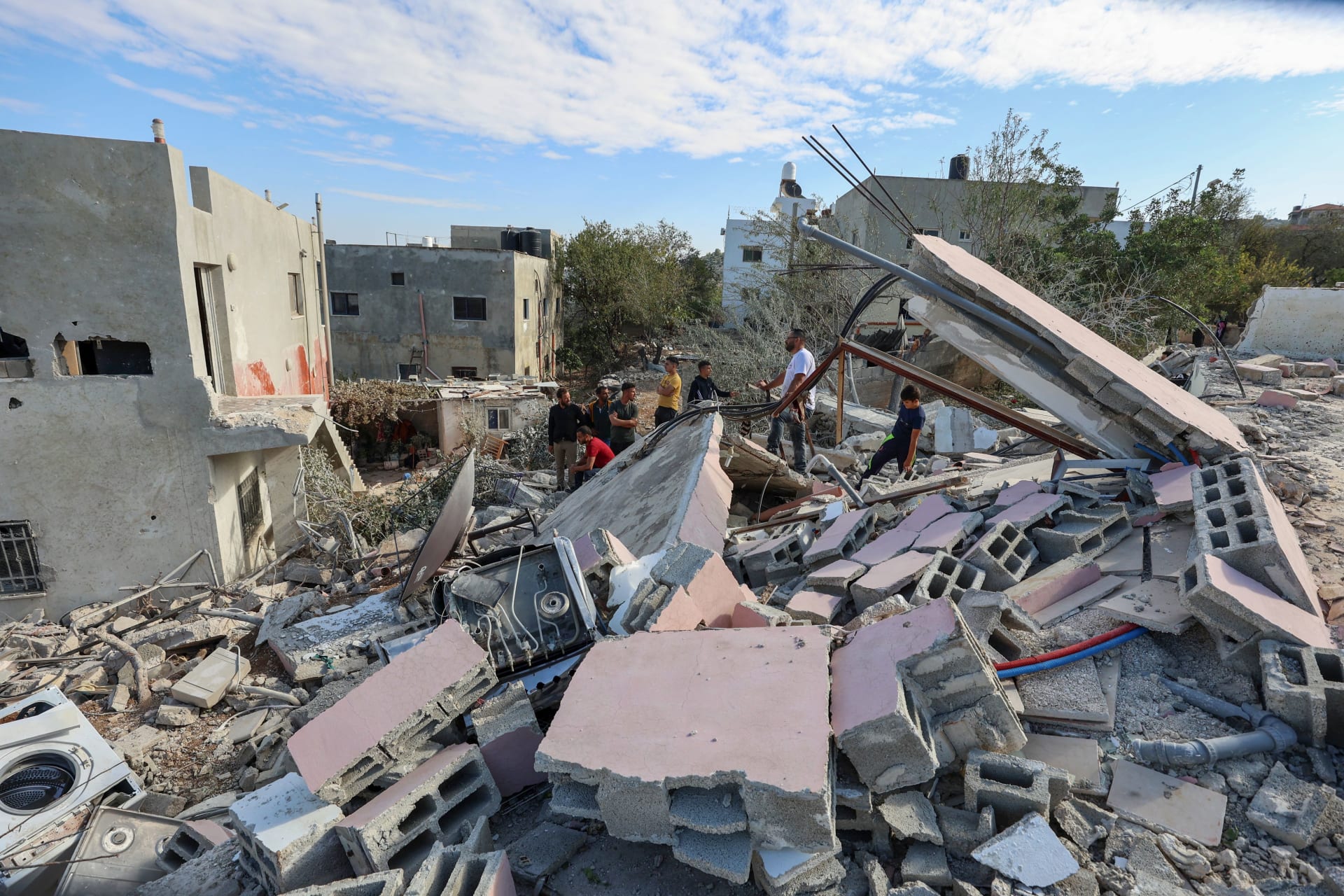 الجيش الإسرائيلي يعلن هدم منزل نائب رئيس حماس صالح العاروري بالضفة