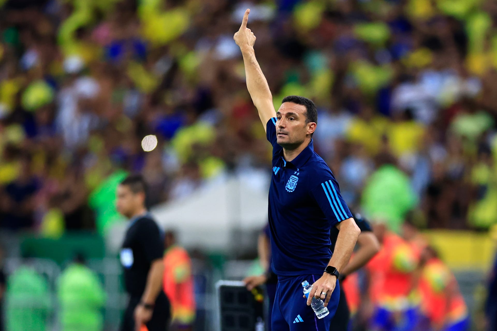 هل يرحل المدرب ليونيل سكالوني عن منتخب الأرجنتين؟