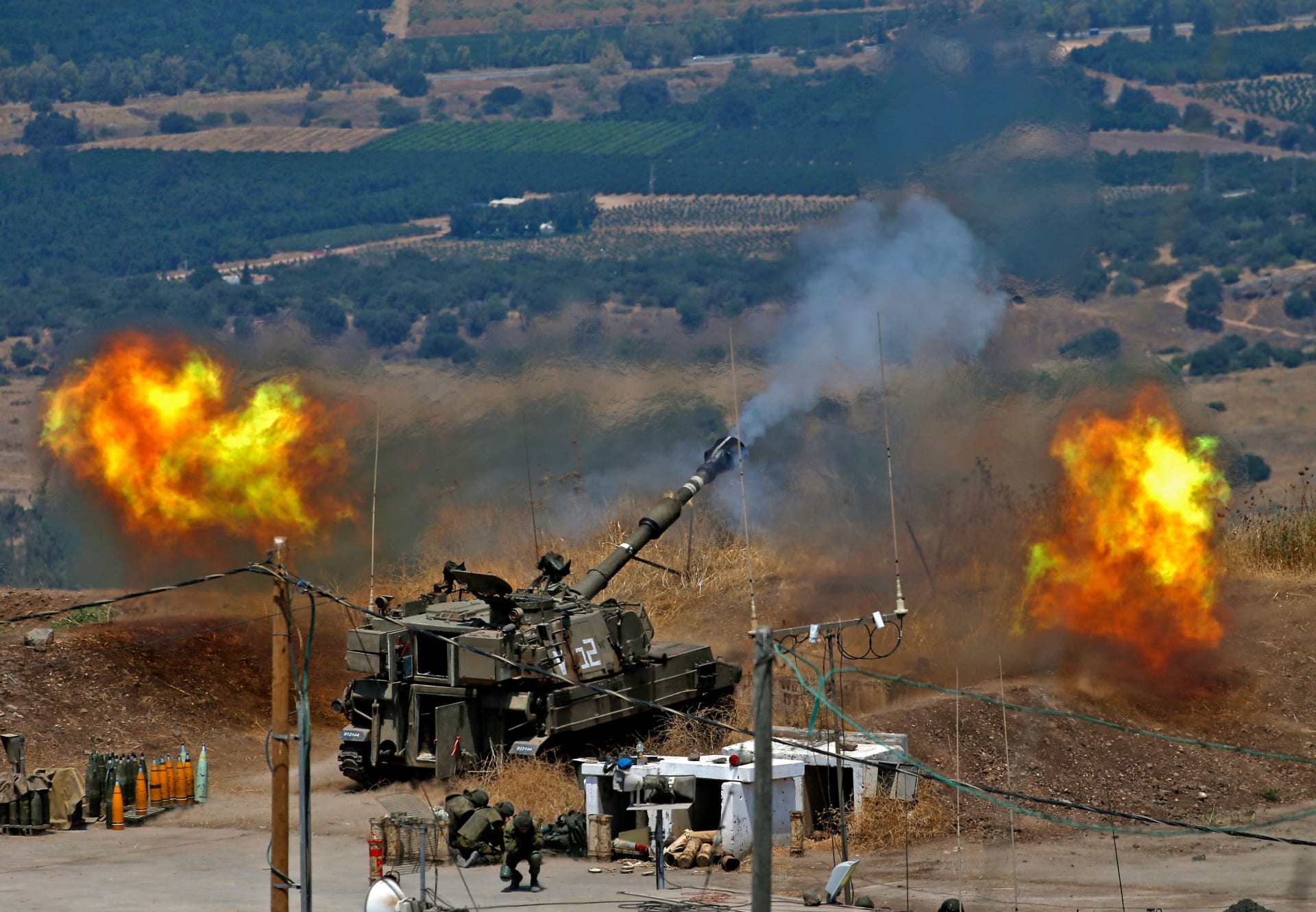 الجيش الإسرائيلي: إصابة 3 جنود جراء إطلاق قذائف من الجانب اللبناني