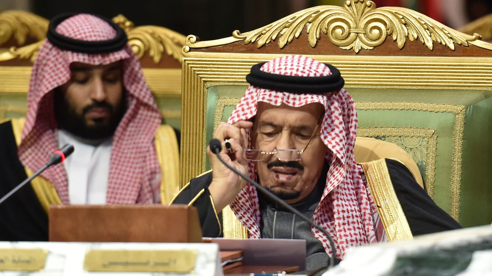 السعودية.. تداول أوامر اعفاء 3 أمراء من مناصبهم بقرار من الملك سلمان