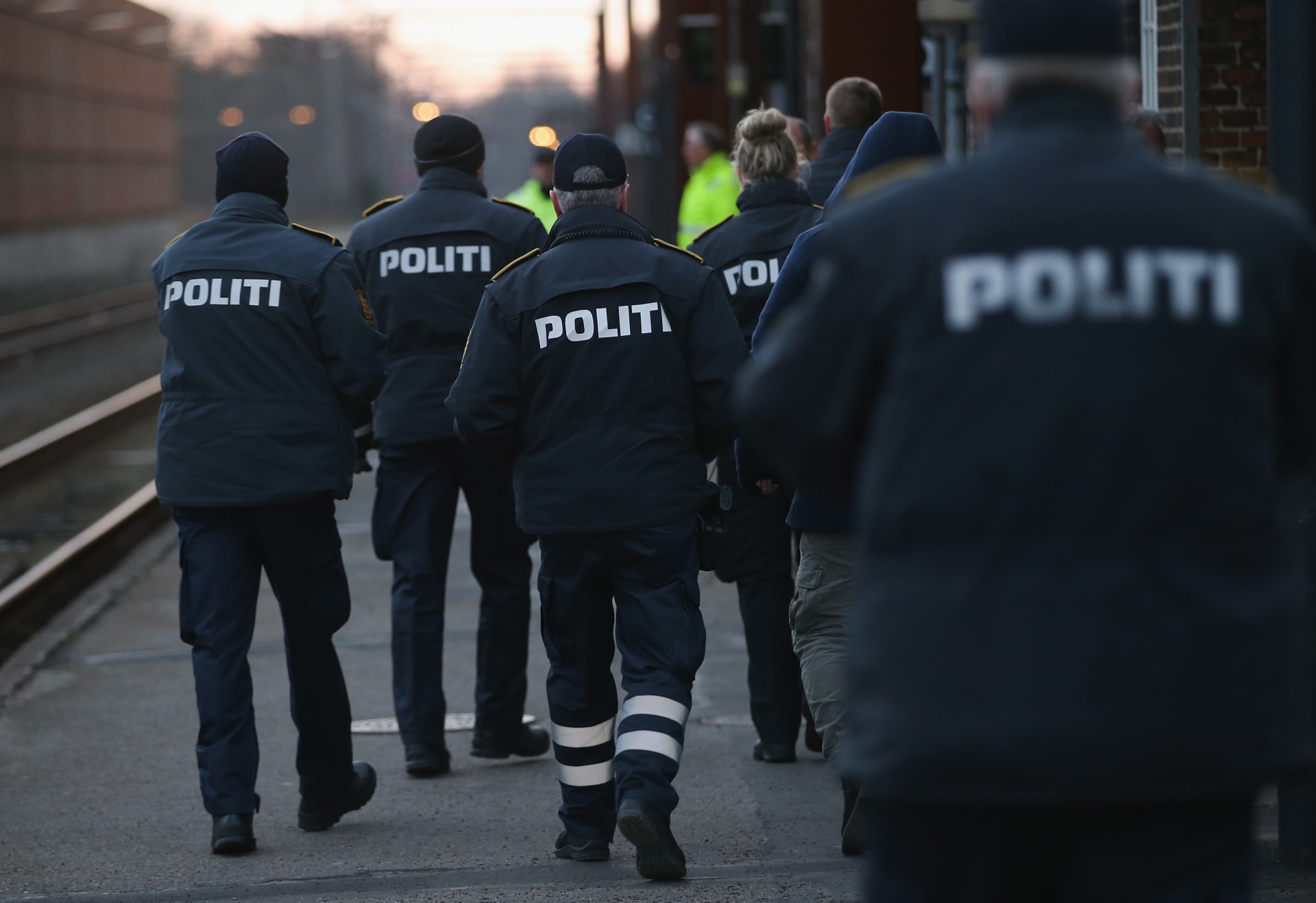 بالتعاون مع "أجهزة أجنبية".. الاستخبارات الدنماركية: اعتقال 4 أشخاص بتهم ترتبط بـ"الإرهاب"