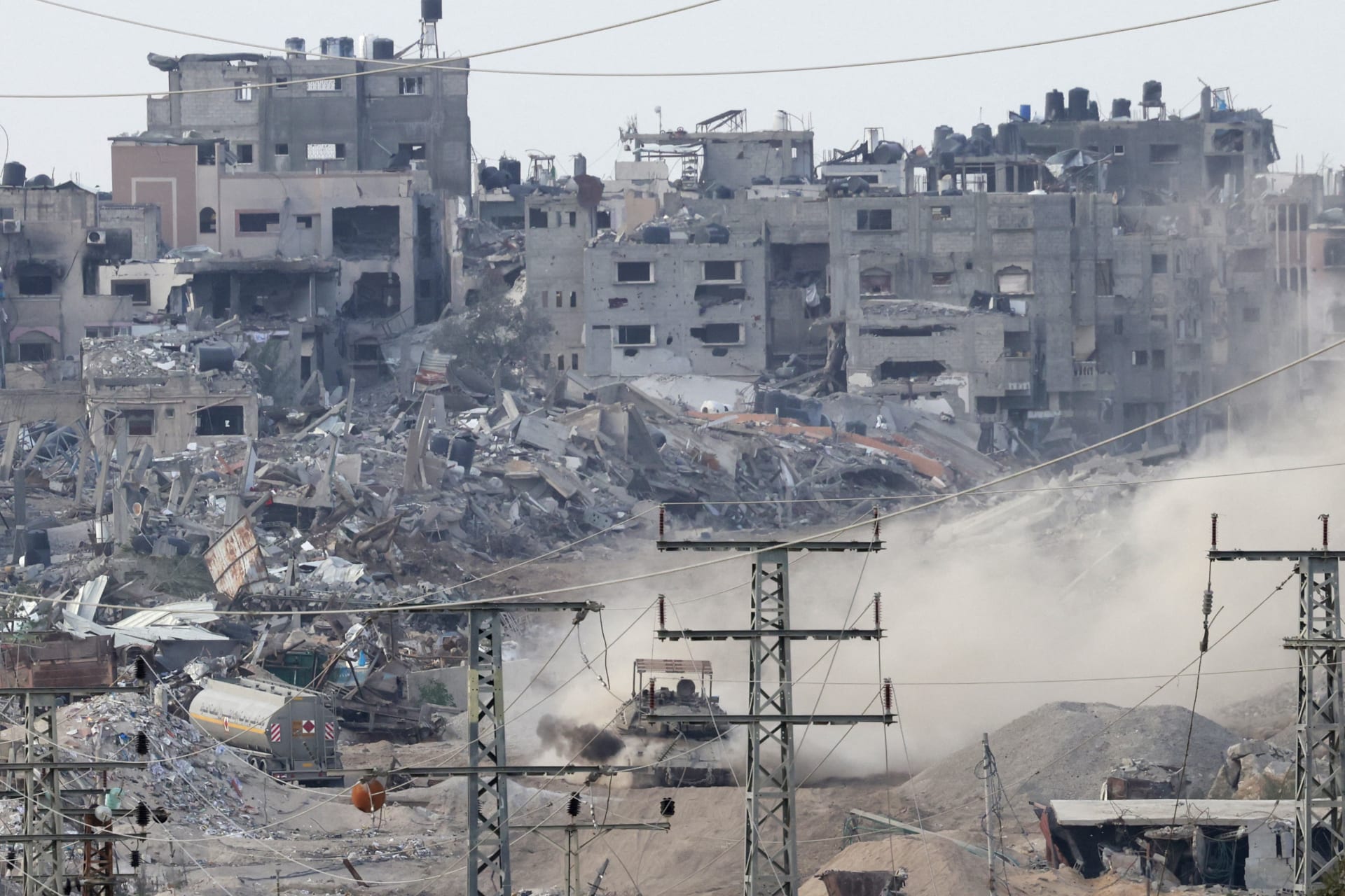 وزارة الصحة في غزة: مقتل 166 شخصًا وإصابة 384 خلال الـ 24 ساعة الماضية