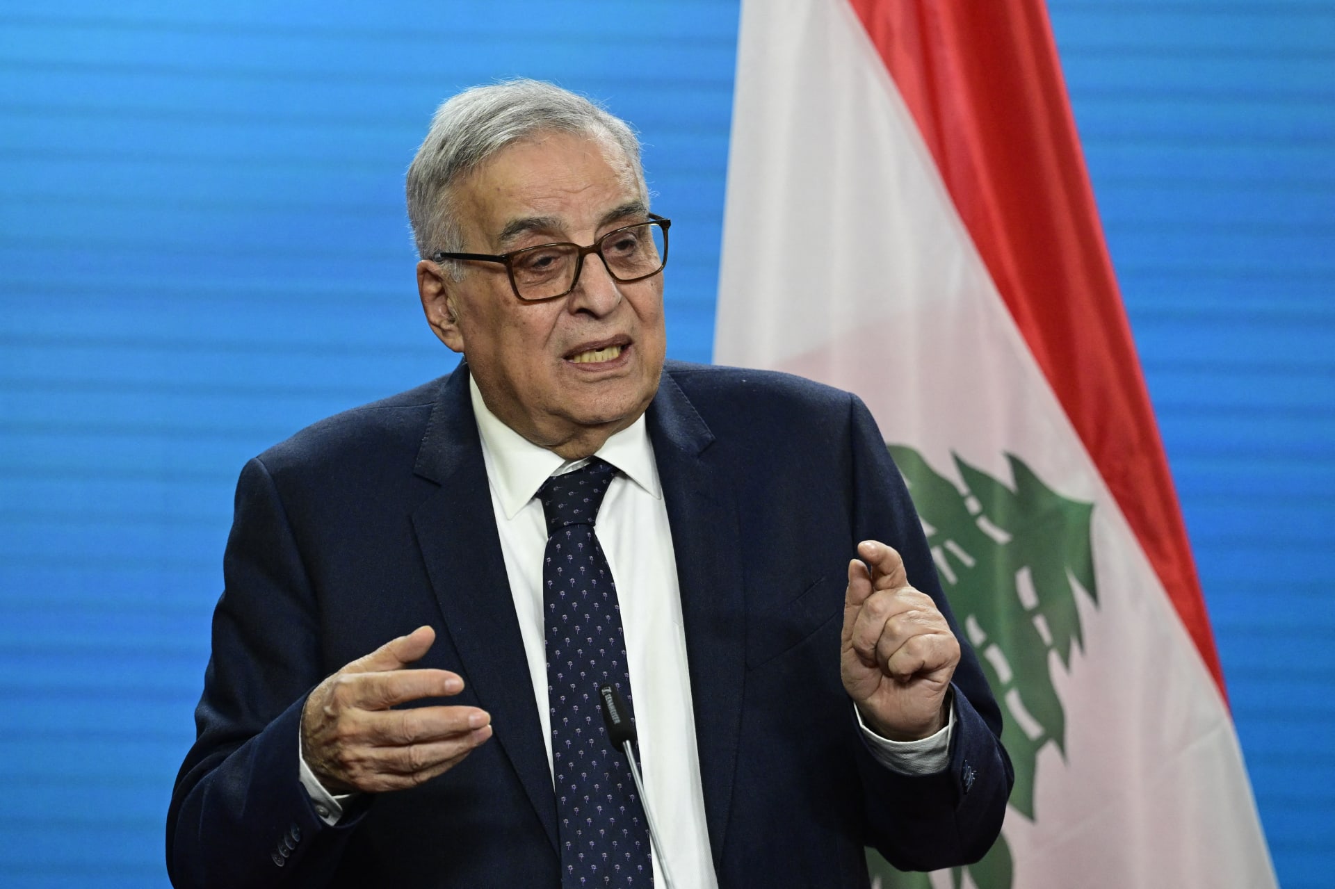 وزيرخارجية لبنان لـCNN: نعمل على إقناع "حزب الله" بعدم شن حرب ضد إسرائيل