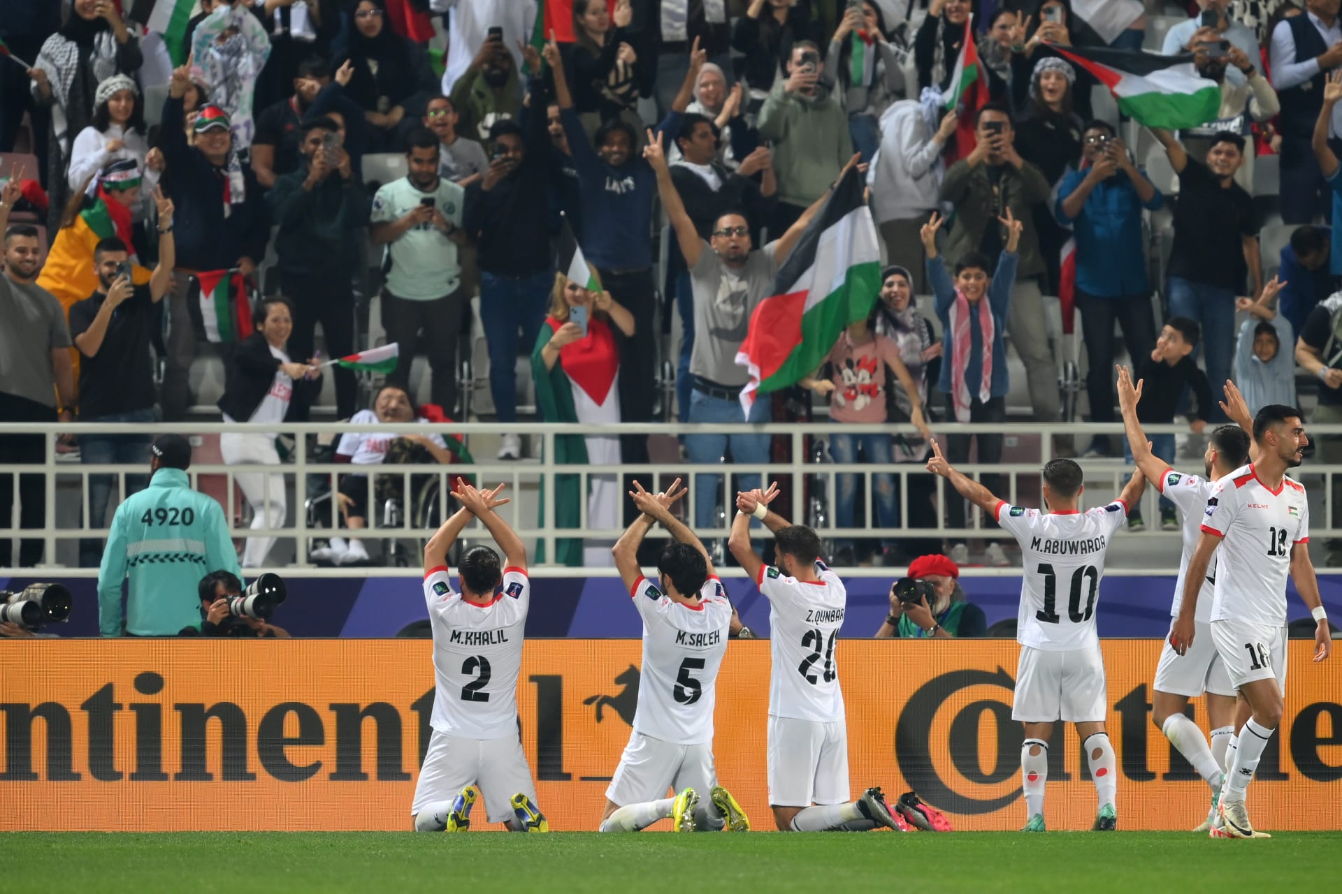 فلسطين والإمارات ترافق إيران إلى دور الـ 16 في كأس آسيا