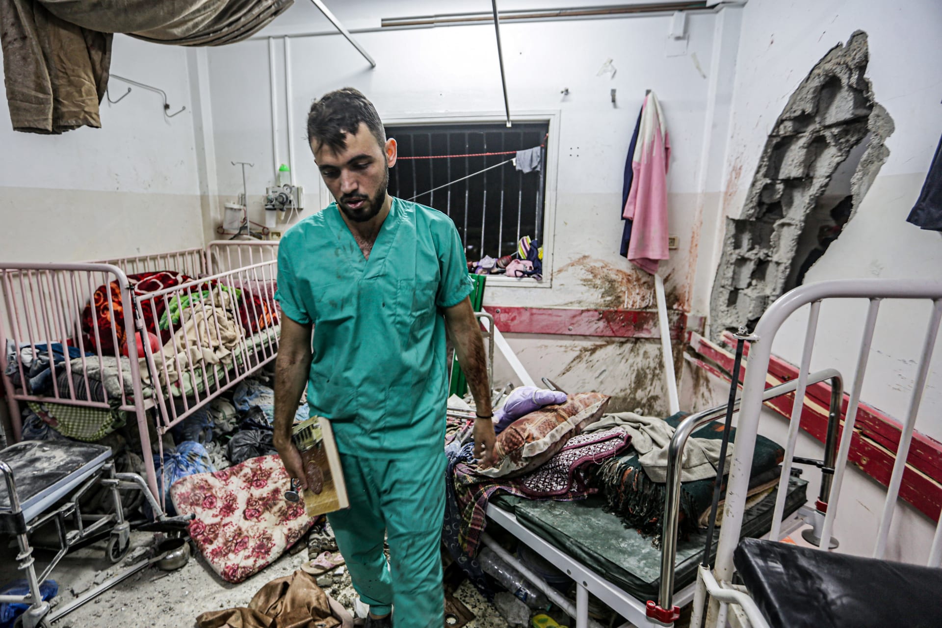 "أطباء بلا حدود": الخدمات الحيوية انهارت في أكبر مستشفى متبقي في غزة