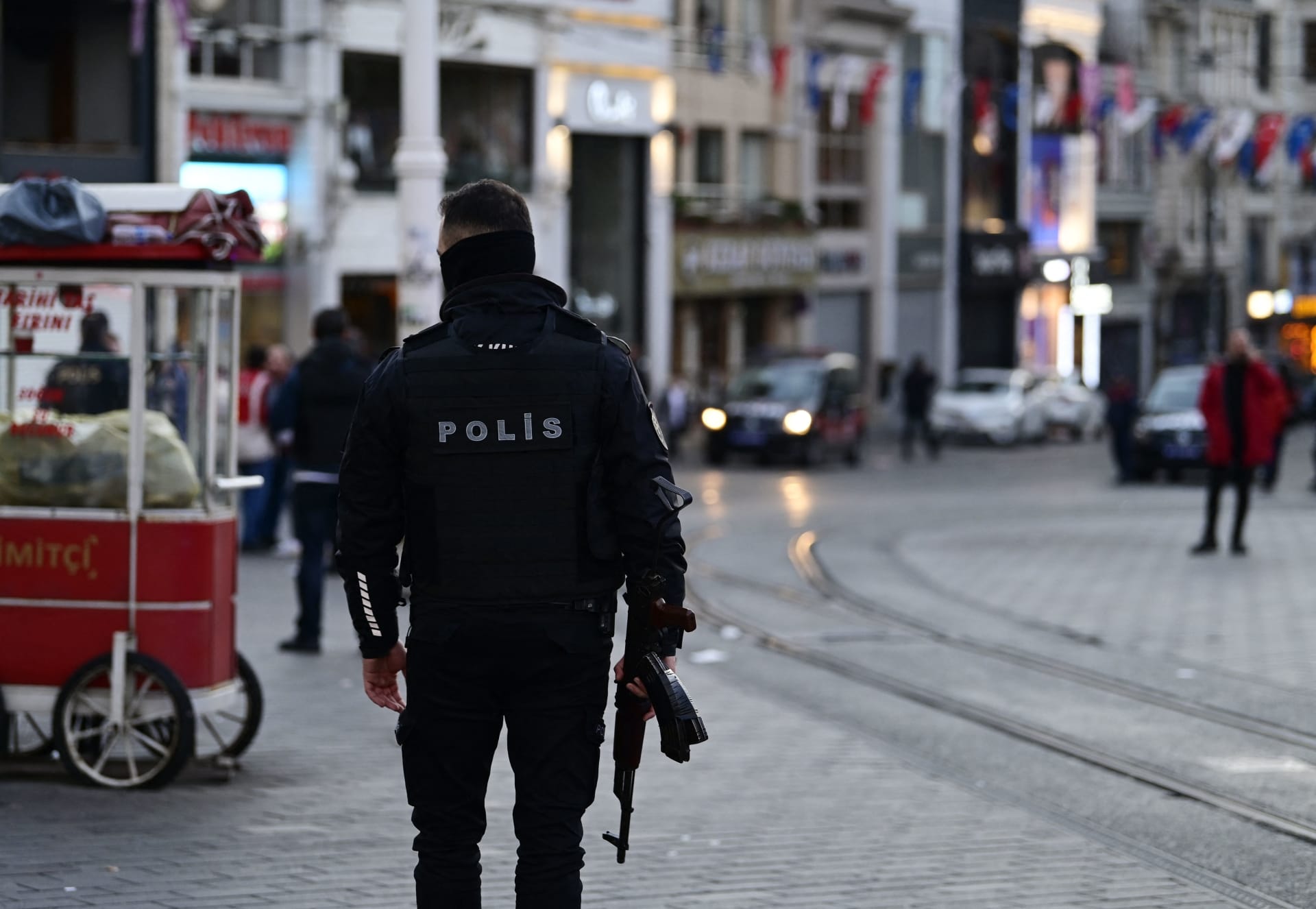 تركيا.. قتيل بعد أن هاجم مسلحون كنيسة في إسطنبول