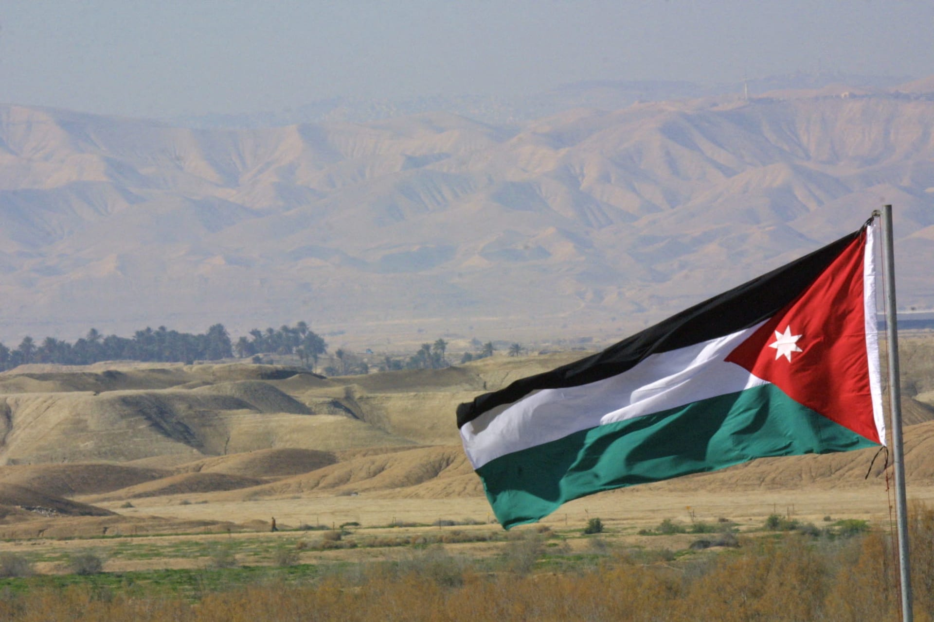 الأردن يُدين "الهجوم الإرهابي" الذي استهدف القاعدة الأمريكية في "موقع متقدم" على الحدود مع سوريا