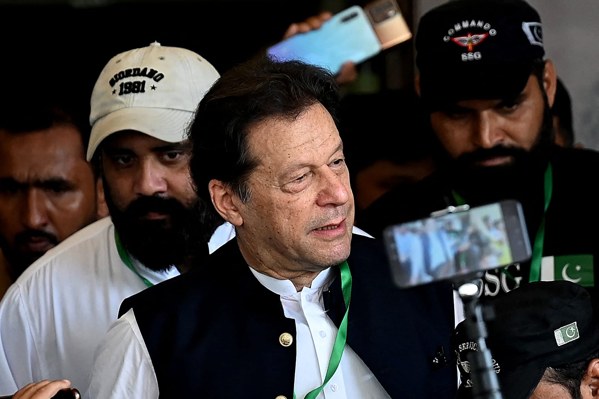 "بتهمة تسريب أسرار الدولة".. حكم بالسجن 10 سنوات لرئيس وزراء باكستان السابق عمران خان