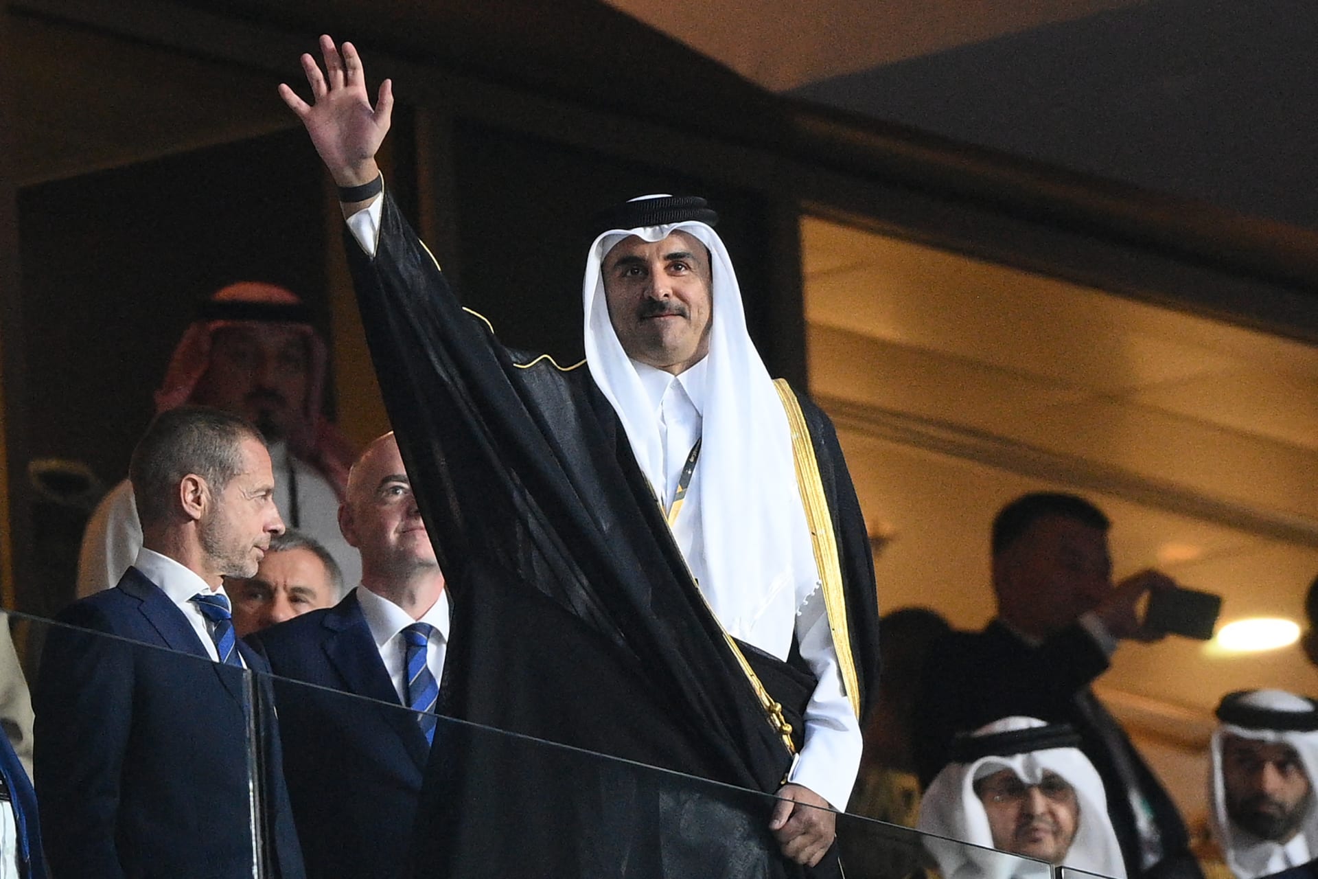 تفاعل مع رد فعل أمير قطر على بلوغ منتخب بلاده نهائي كأس آسيا