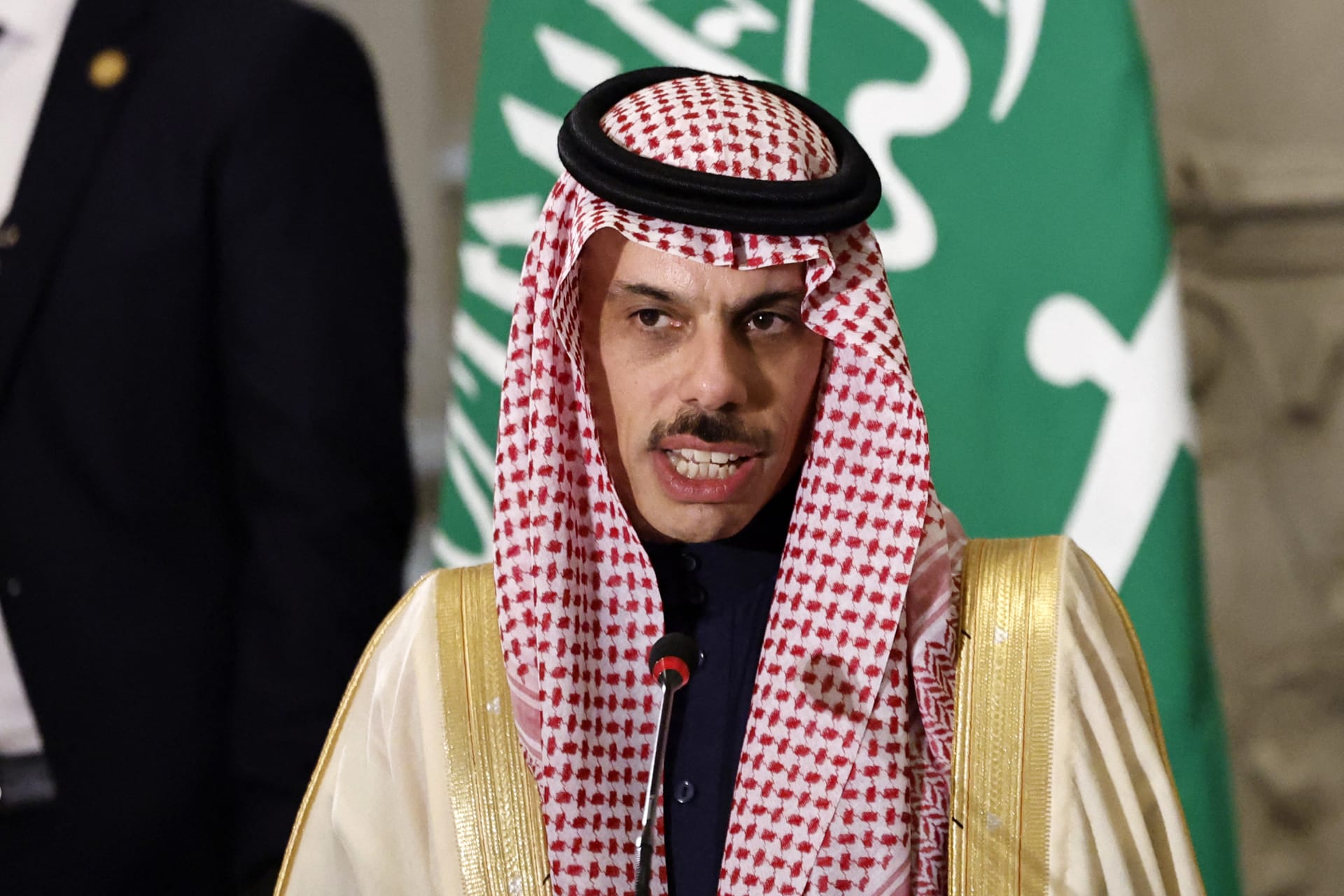 وزير خارجية السعودية: السلطة الفلسطينية قادرة قيادة مرحلة ما بعد الحرب.. وهذه شروطنا للتطبيع مع إسرائيل