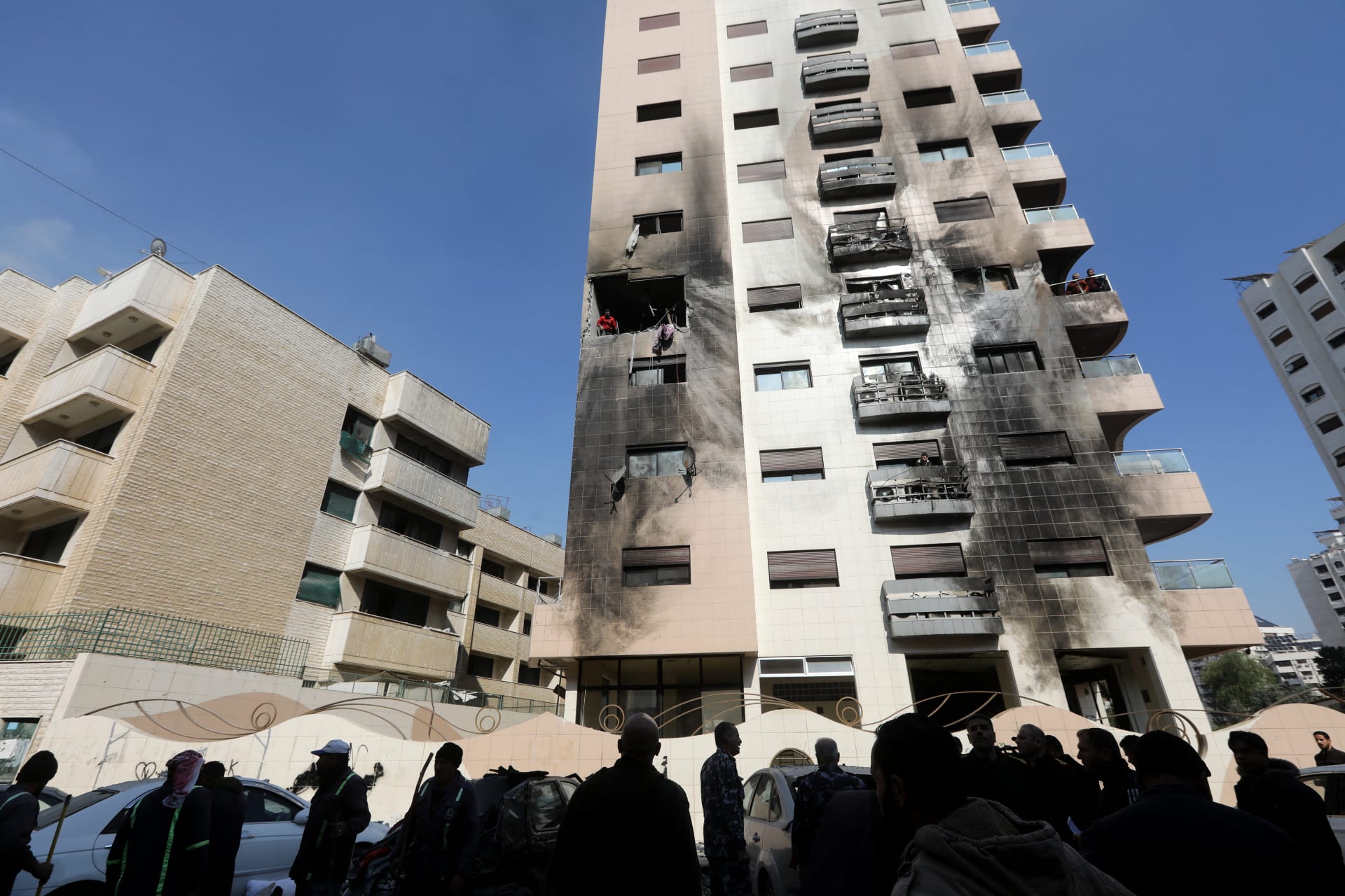 استهداف مبنى سكني في كفرسوسة بدمشق وسوريا تتهم إسرائيل