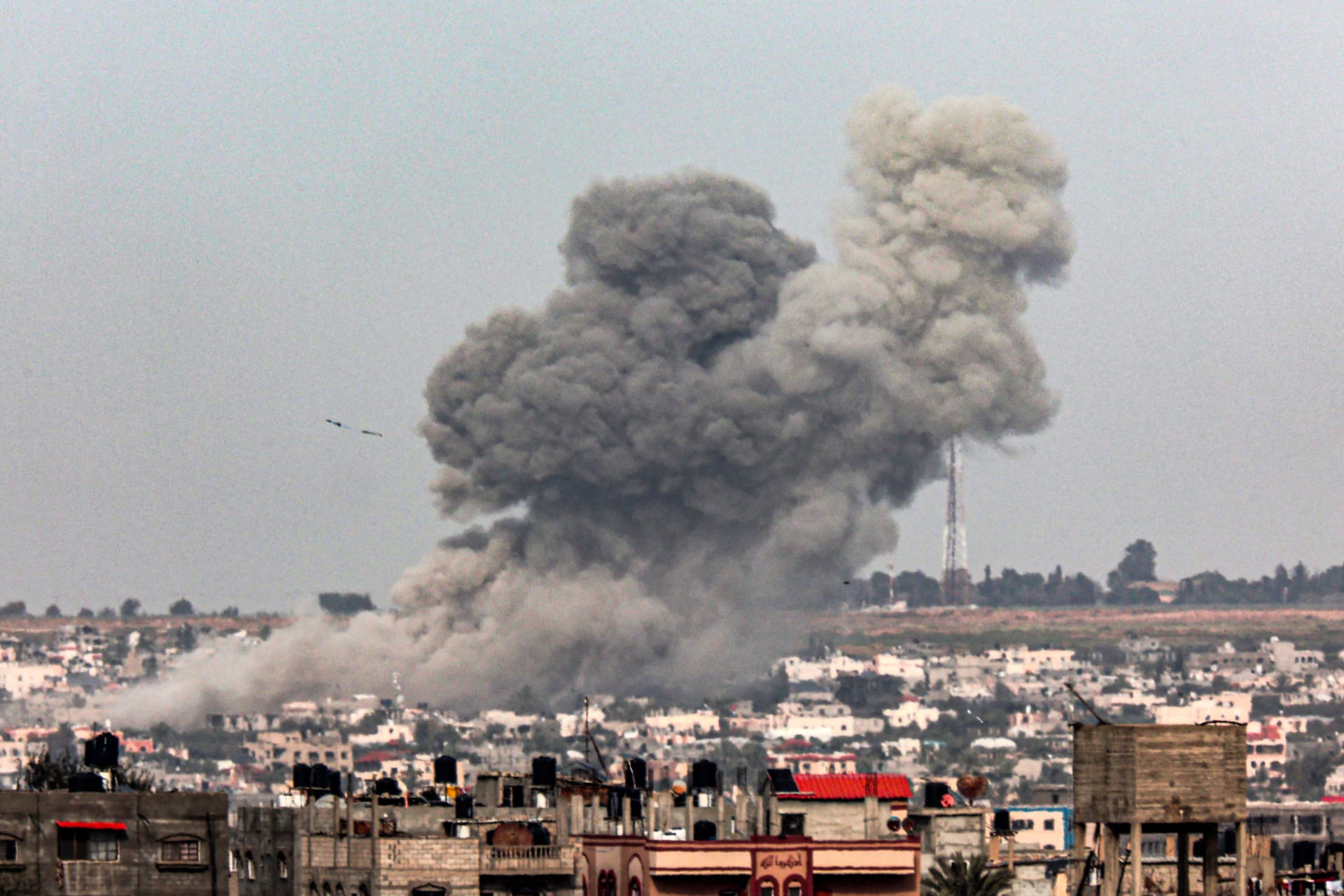 مصدر يكشف لـCNN آخر تطورات محادثات الإفراج عن الرهائن ووقف إطلاق النار في غزة