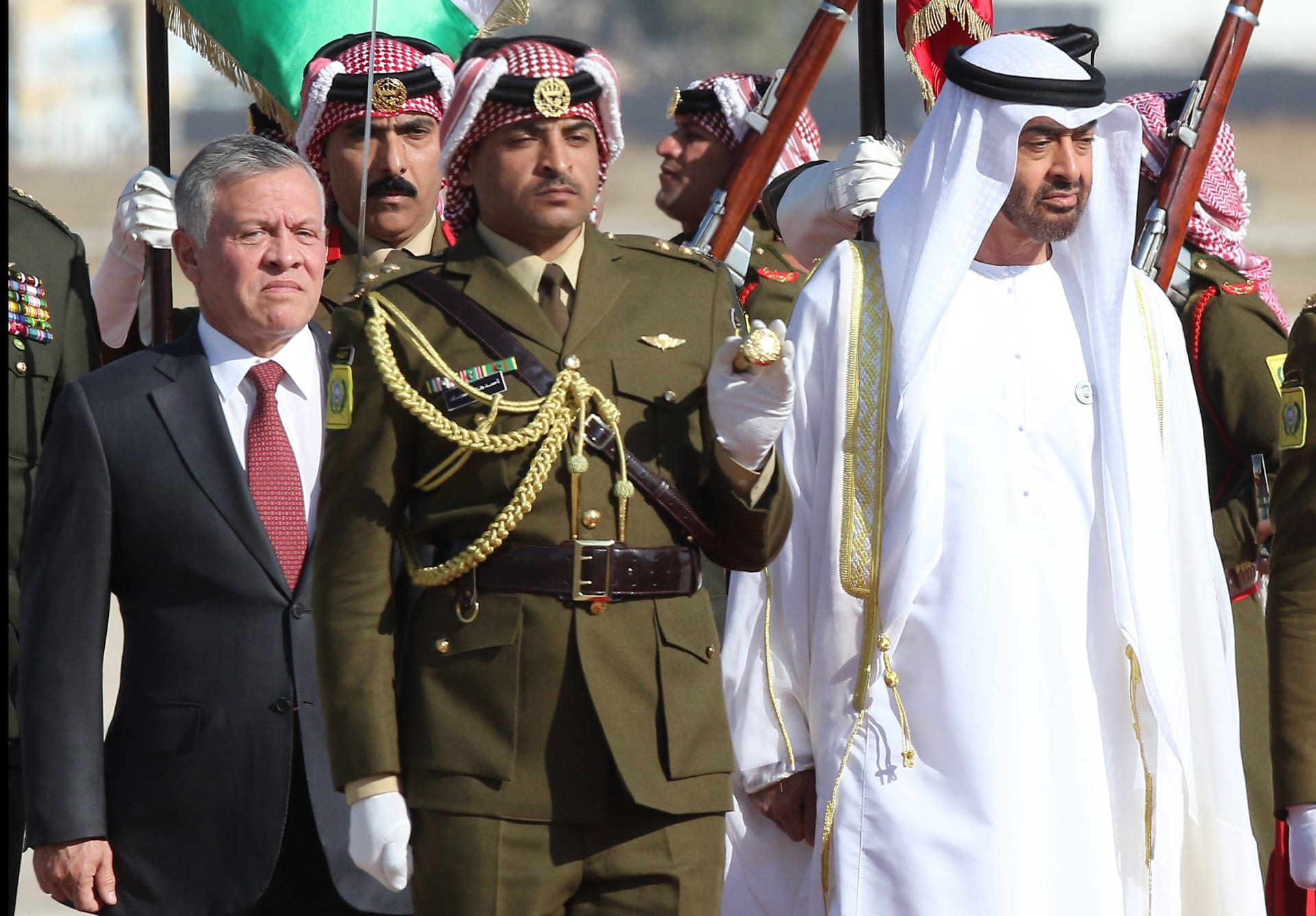في اتصال مع الملك عبدالله.. محمد بن زايد يؤكد وقوف الإمارات مع الأردن 