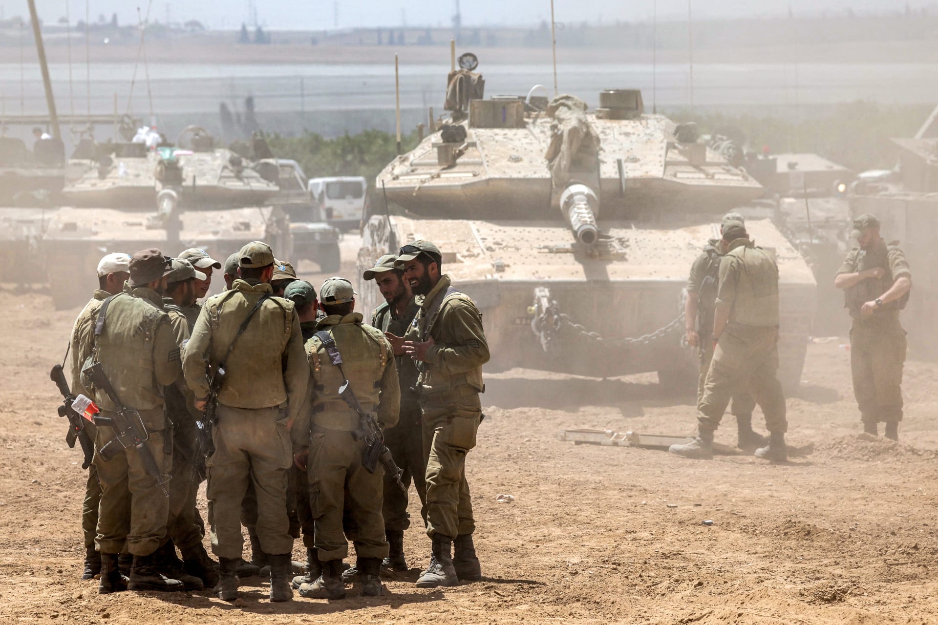 رغم تصريحات بايدن.. مسؤول إسرائيلي: الموافقة على توسيع العمليات في رفح