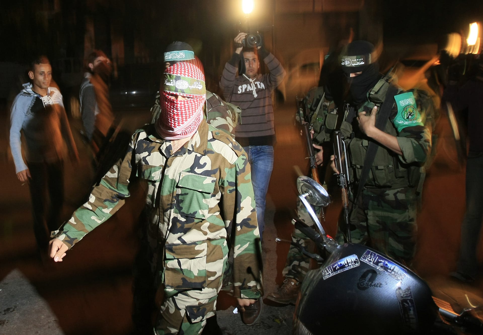 أبو عبيدة يثير تفاعلا بادعاء أسر جنود في غزة.. والجيش الإسرائيلي يرد 