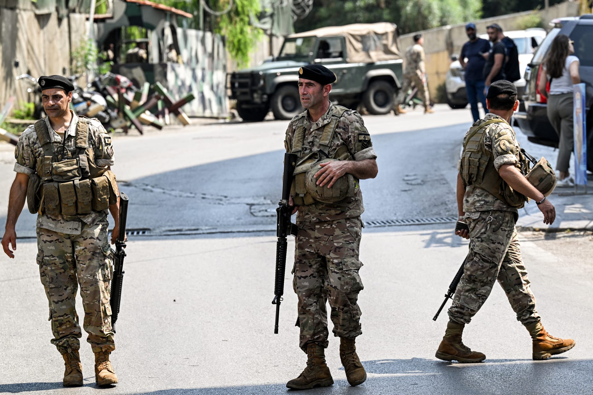 الجيش اللبناني يعتقل 5 مشتبه بهم في إطلاق نار على السفارة الأمريكية