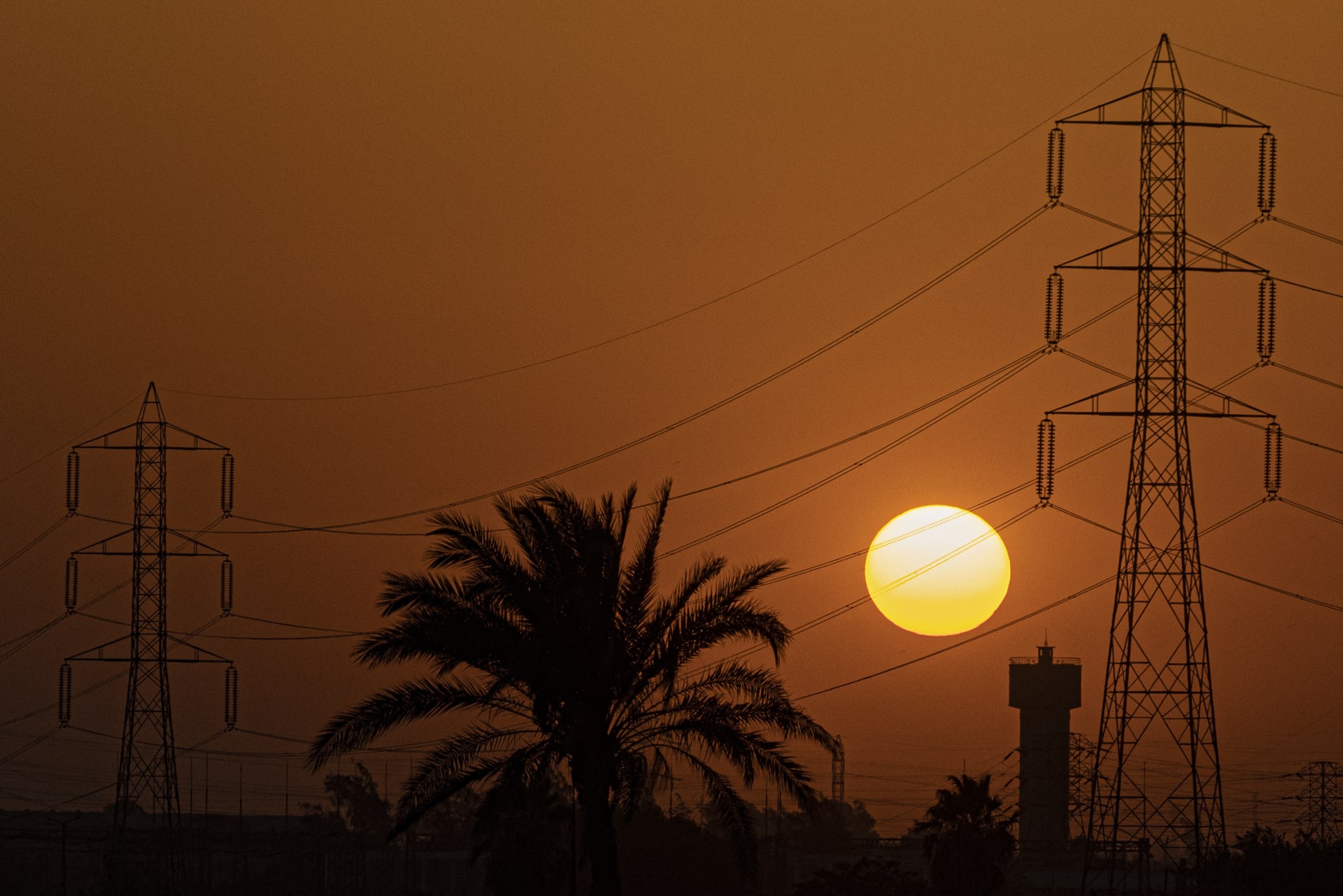 مصر.. مطالب باستثناء الصعيد من خطة "قطع الكهرباء" مع تعرض البلاد لموجة حارة  - CNN Arabic