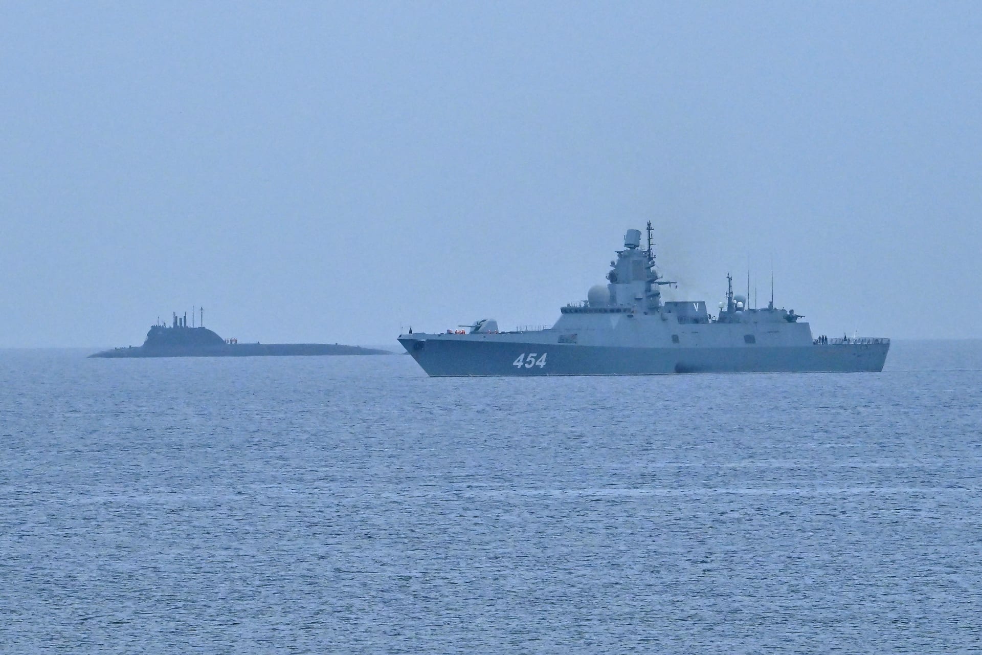 فرقاطة عسكرية روسية تصل إلى المياه الكوبية في طريقها إلى ميناء هافانا