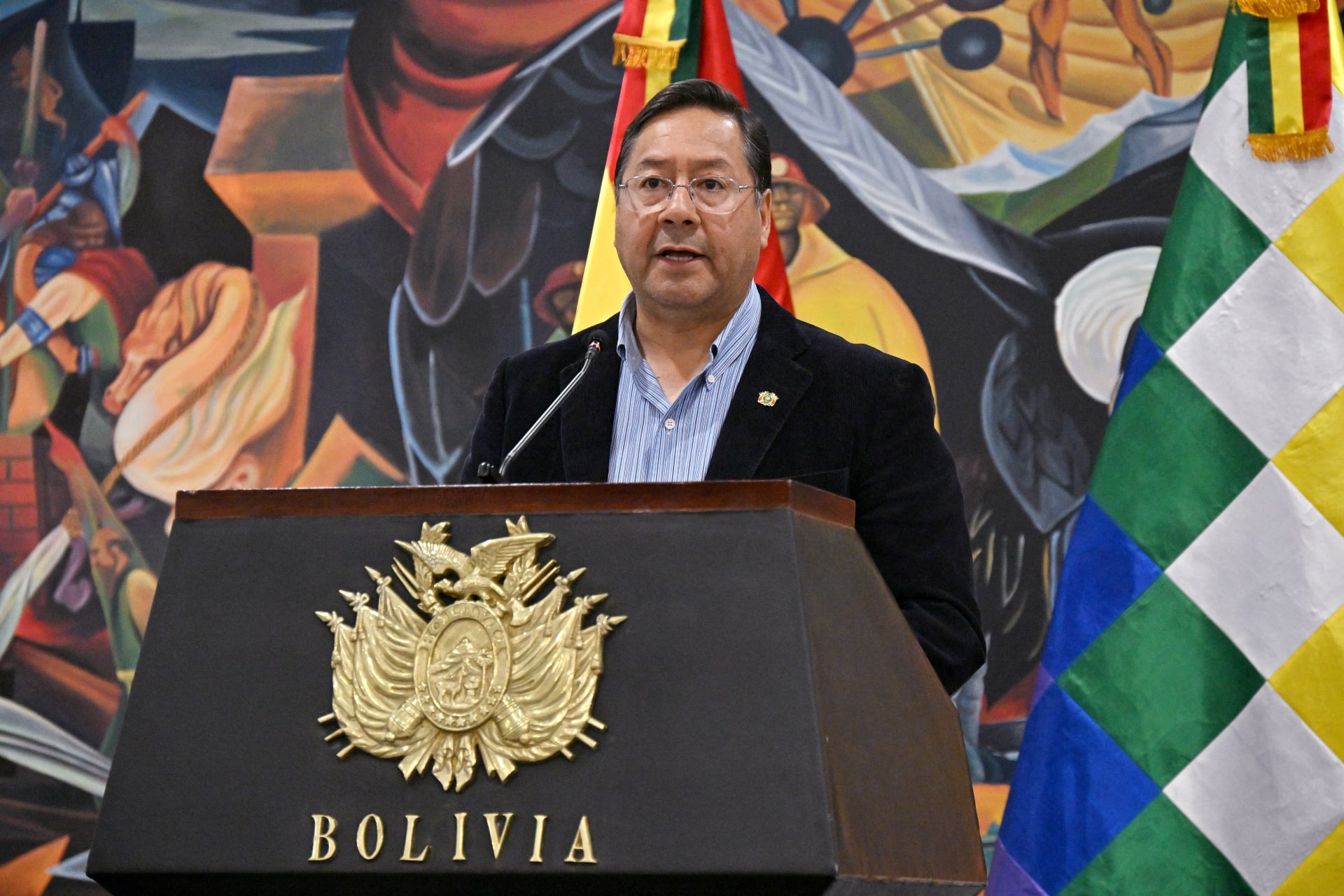 رئيس بوليفيا يرد على اتهامات رئيس الأركان السابق بوقوفه وراء "الانقلاب"