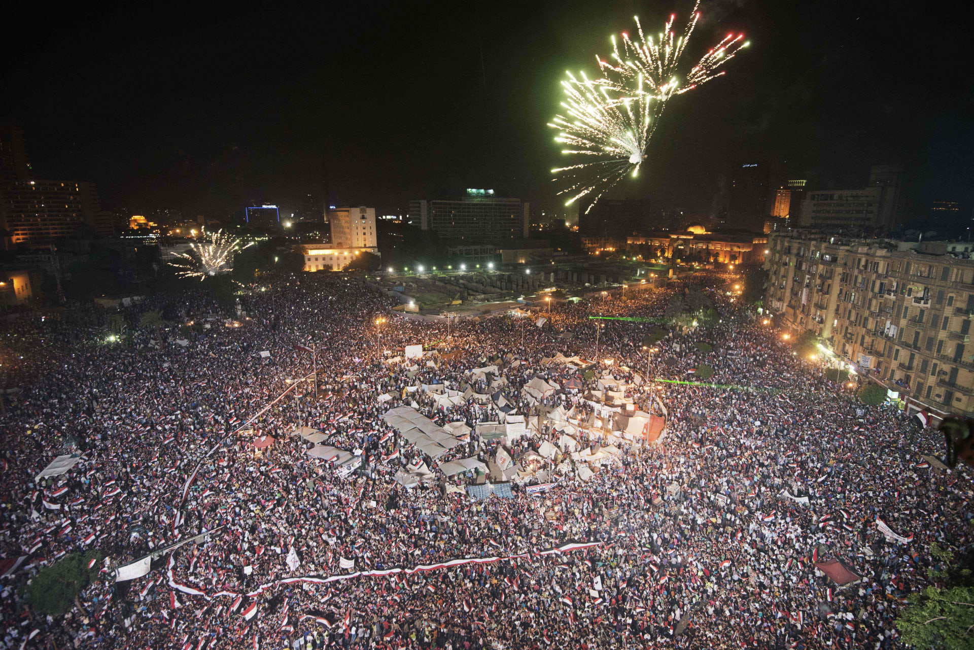 "انزل يا سيسي مرسي مش رئيسي".. إعلامي مصري يثير تفاعلا بمنشور حول هتافات المظاهرات بذكرى 30 يونيو