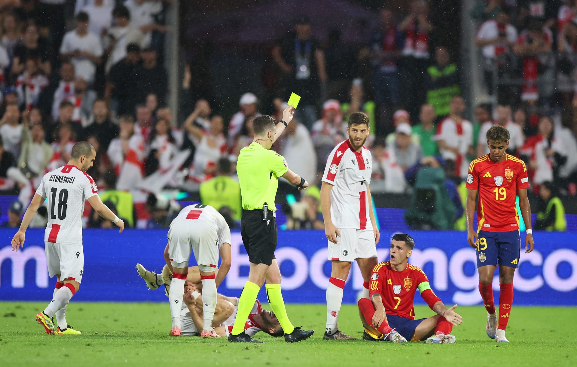 يورو 2024: إسبانيا تضرب موعداً مع ألمانيا في ربع النهائي.. ورقم قياسي جديد للامين يامال
