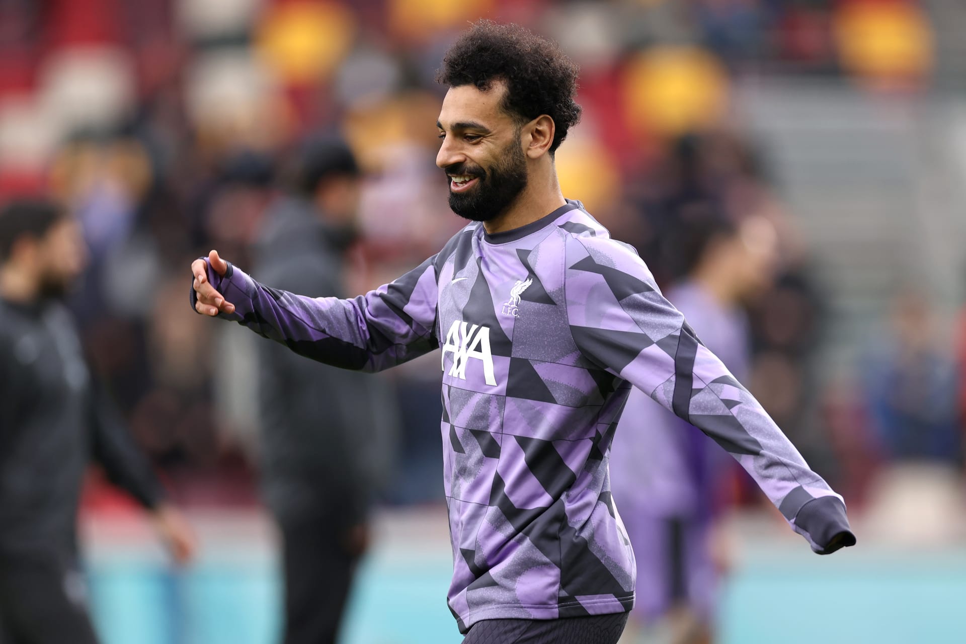 أول لقاء بين محمد صلاح ومدرب ليفربول الجديد.. والنادي يعلّق