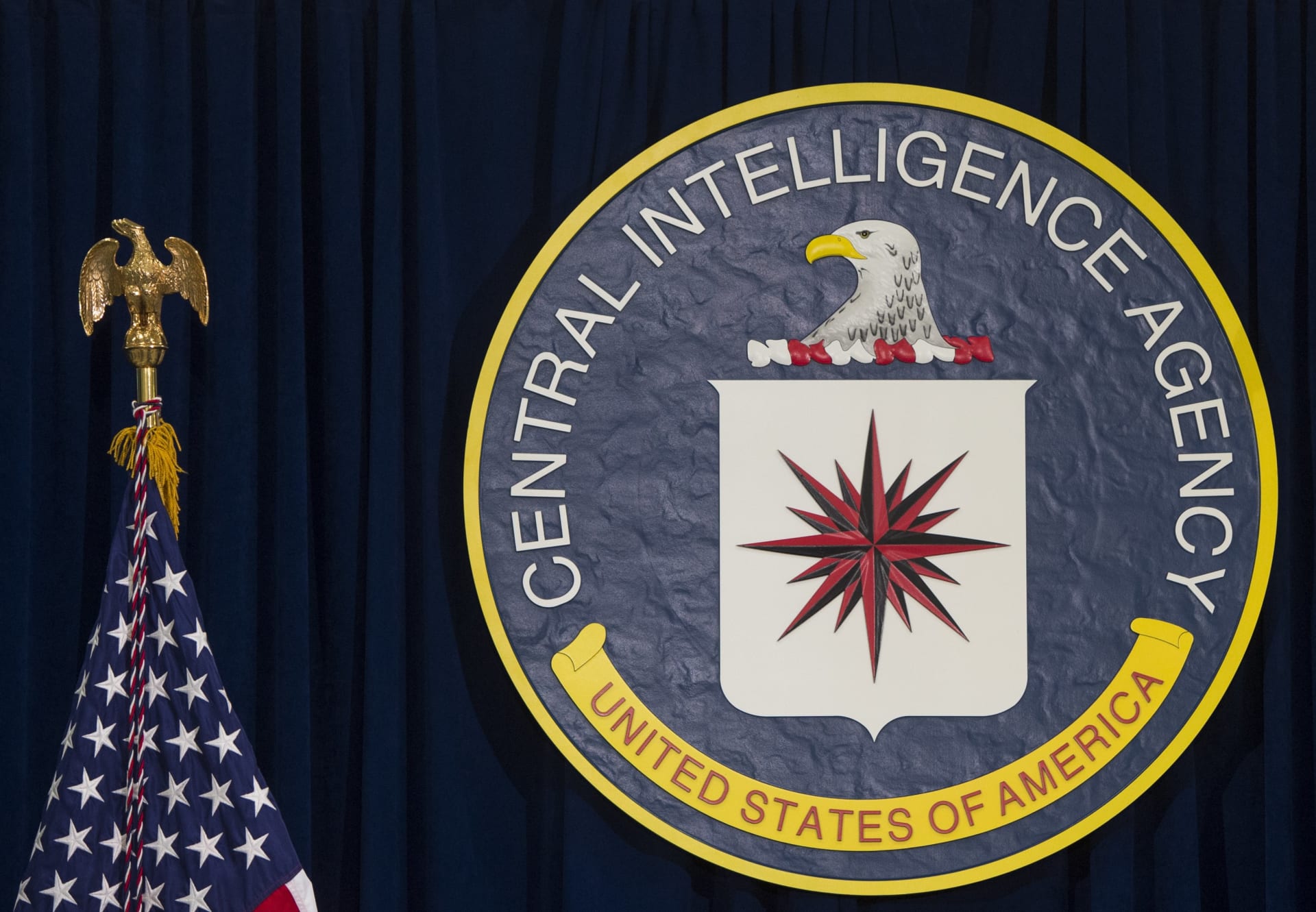 أمريكا.. السجن 10 سنوات لضابط سابق في CIA تجسس لصالح الصين