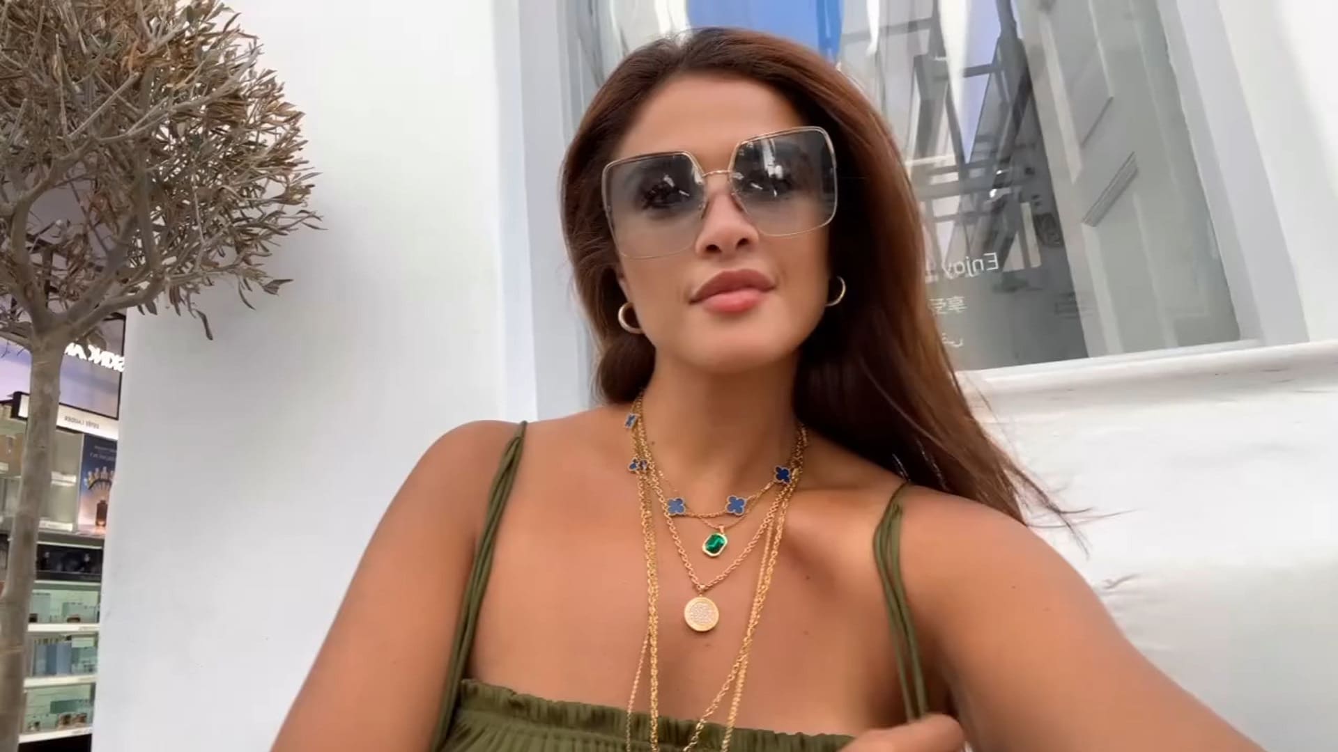 ياسمين عبد العزيز تستمع بوقتها قبل انطلاقة تصوير مسلسلها الرمضاني - CNN Arabic