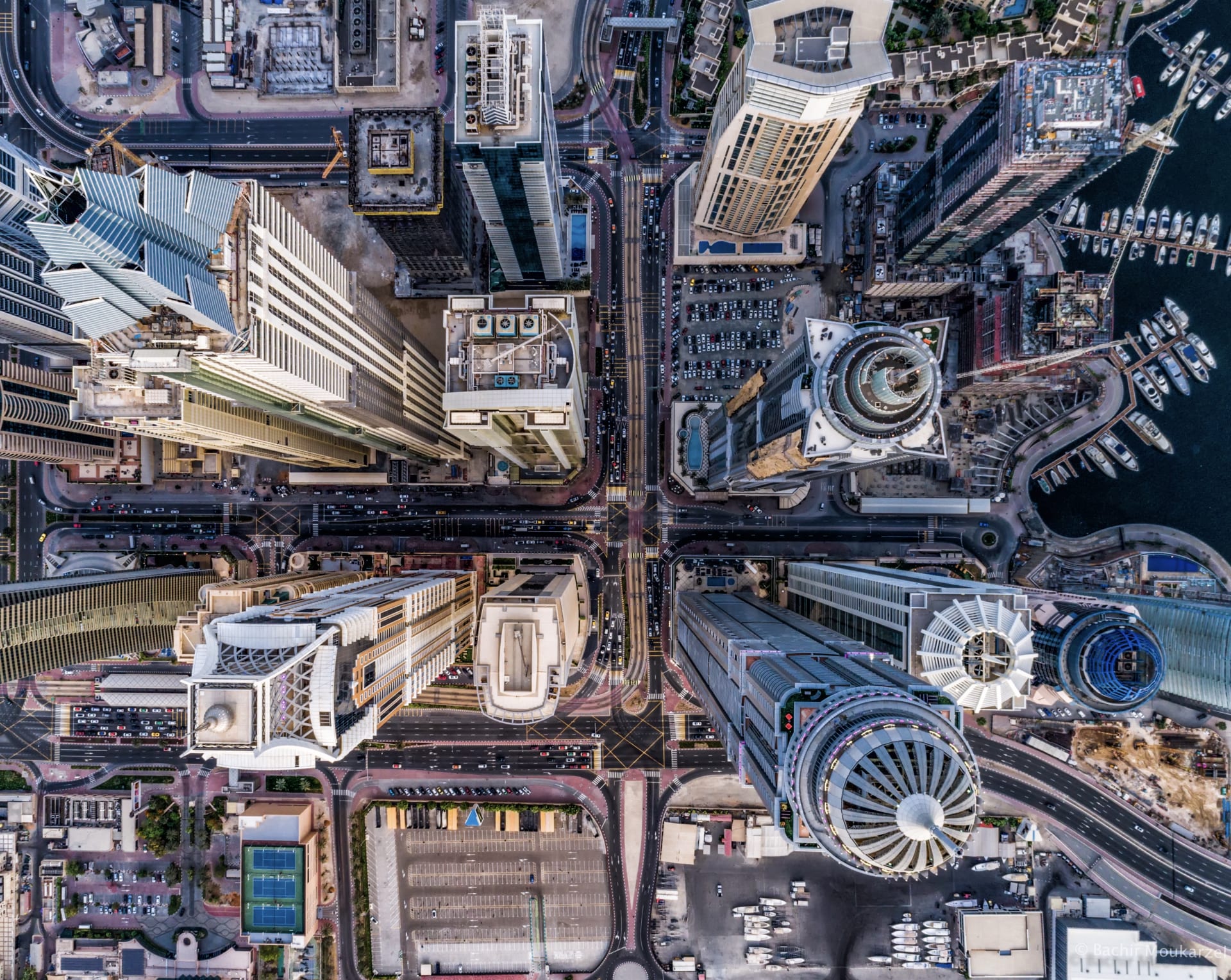  الغابة الخرسانية .. صور ستجعلك ترى أشهر معالم دبي بعيون جديدة