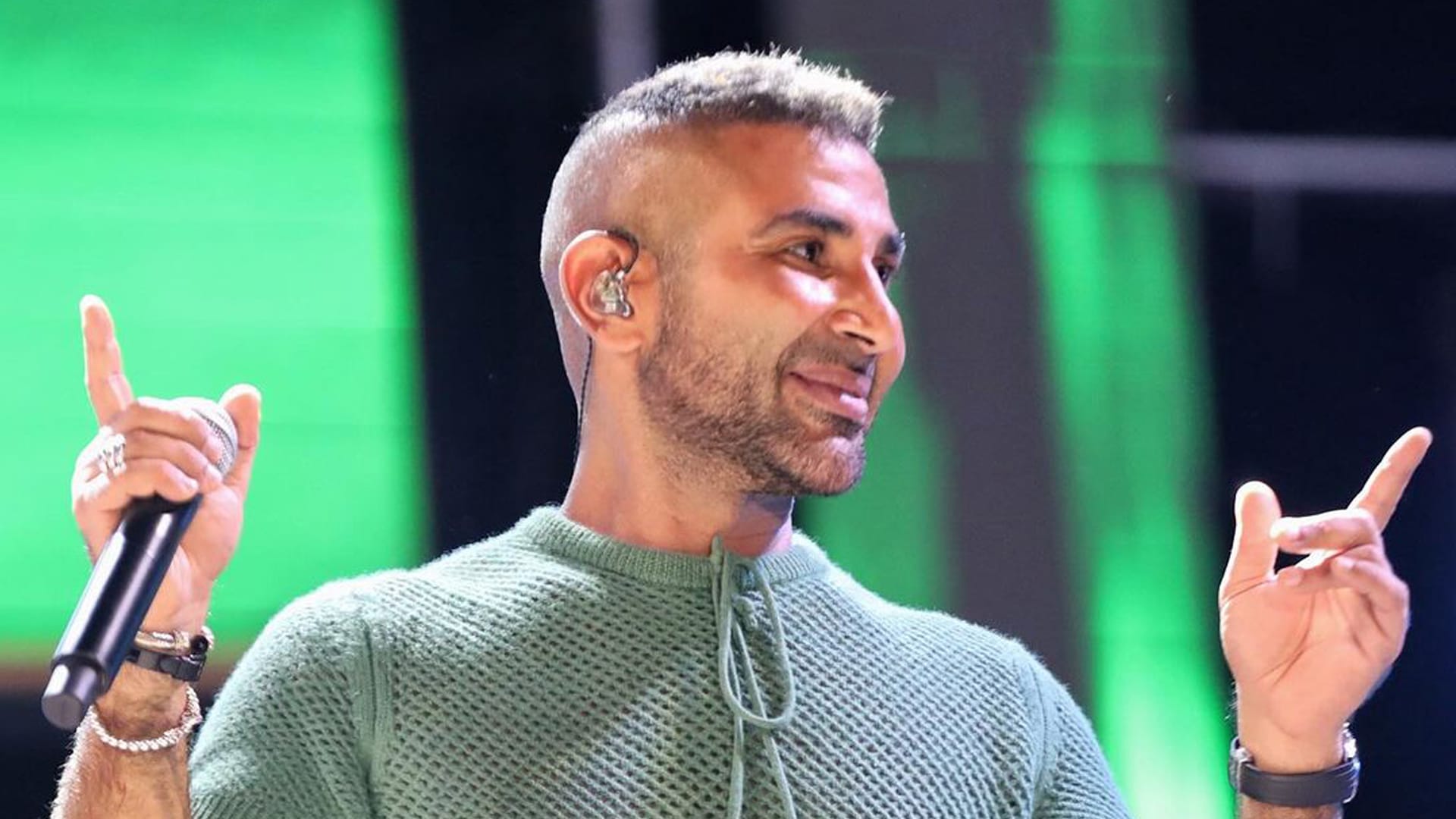 أحمد سعد يكشف عن حجم السرقة التي تعرّض لها بإيطاليا.. وهذا ما قاله عن علاقته بعلياء بسيوني - CNN Arabic