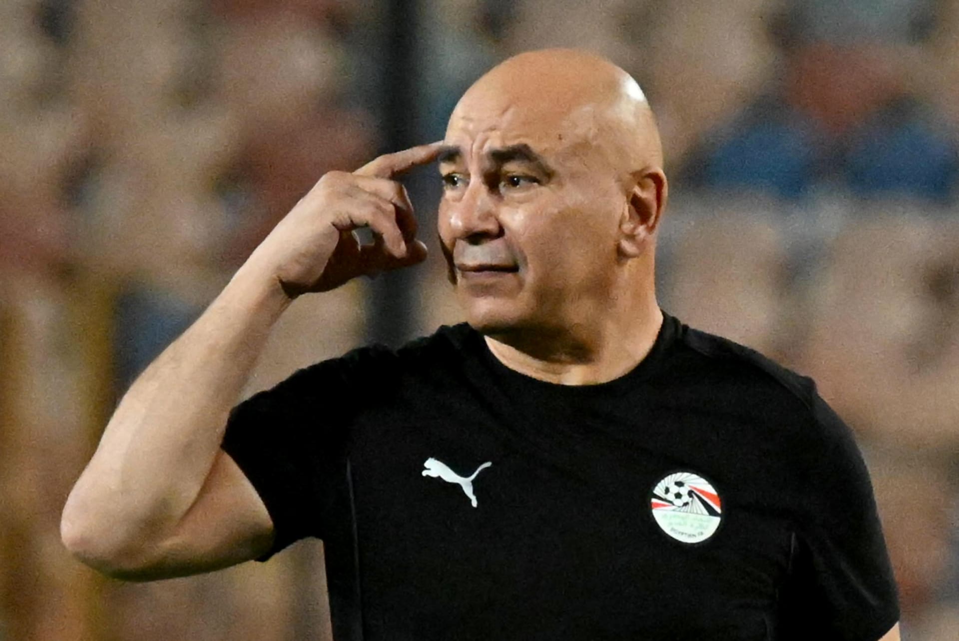 حسام حسن مدرب منتخب مصر (وكالات)