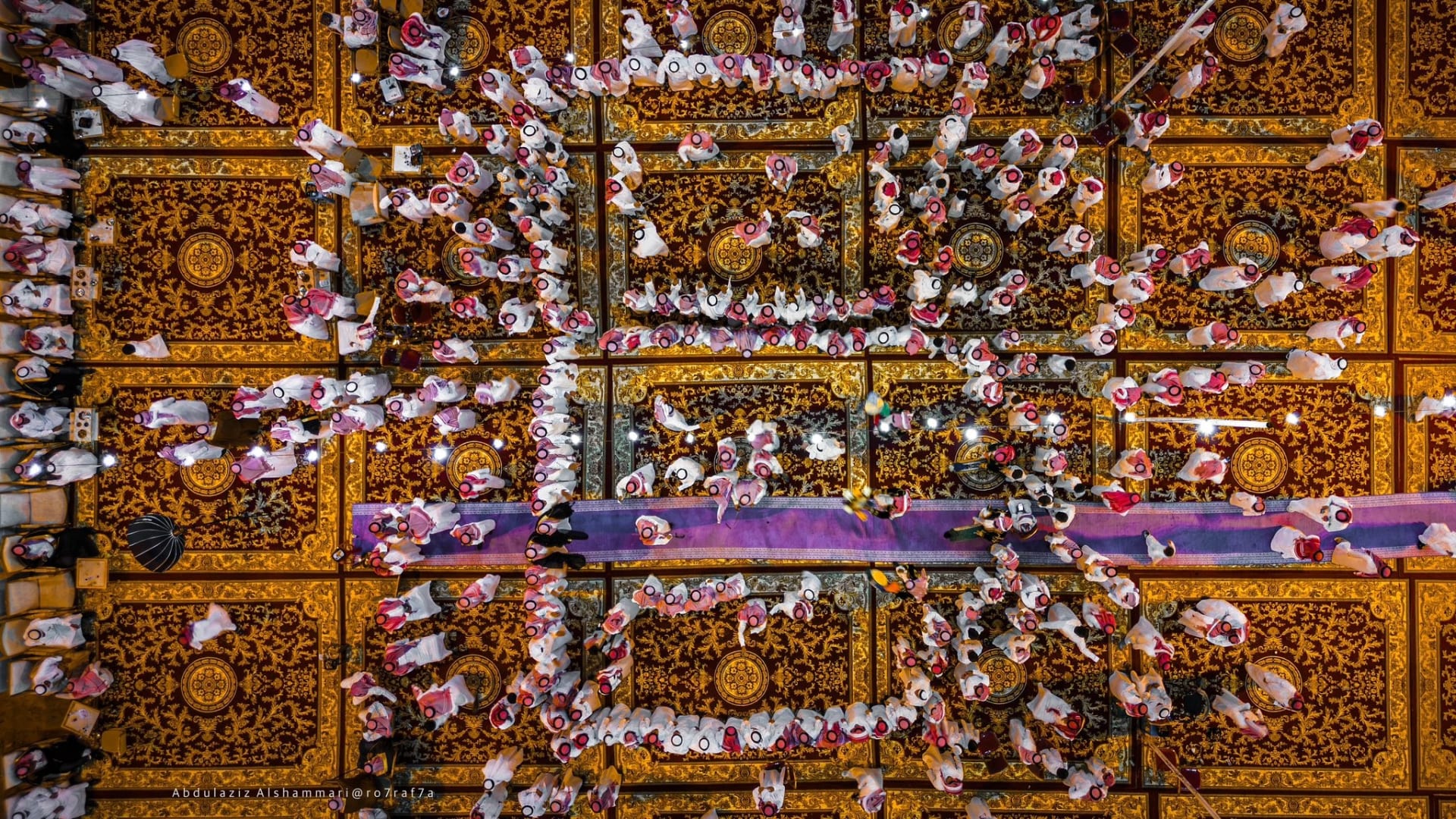 بالصور..هكذا يبدو حفل زفاف سعودي بعدسة عين الطائر 