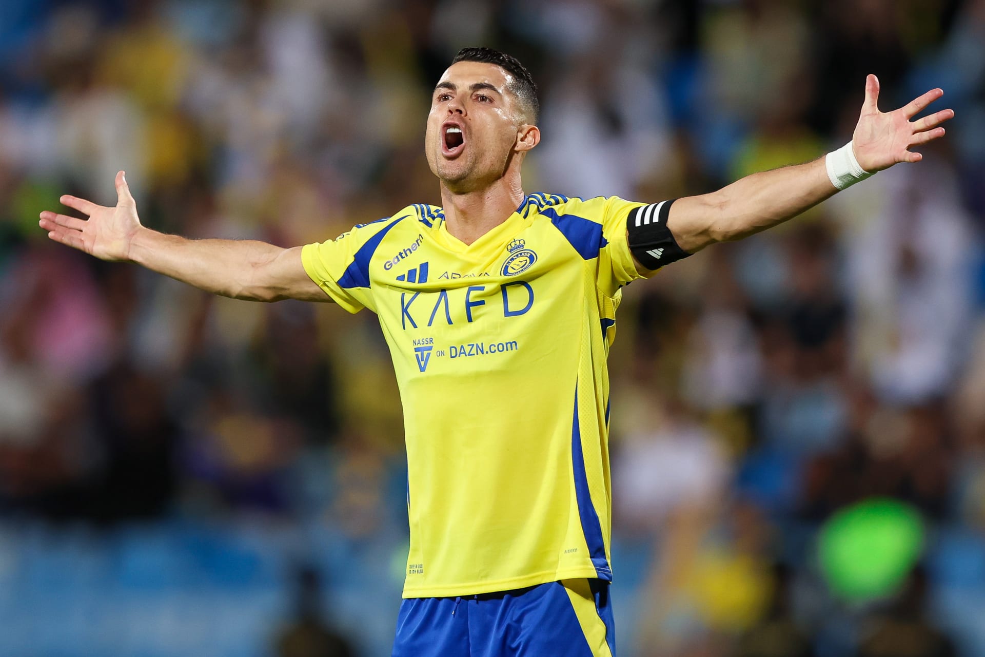 هل تواجد رونالدو في تشكيل أفضل 11 لاعبًا خلال عام 2024؟ - CNN Arabic
