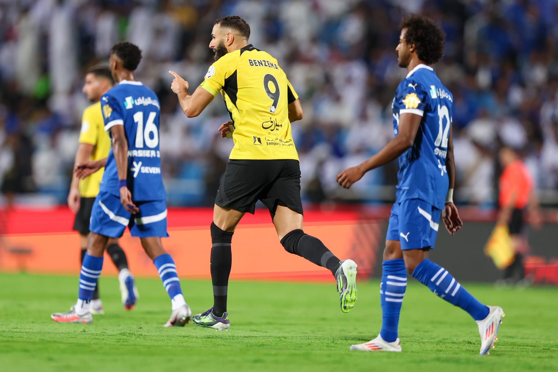 موعد مباراة الهلال والاتحاد في كأس الملك السعودي.. برأيك لمن الغلبة؟