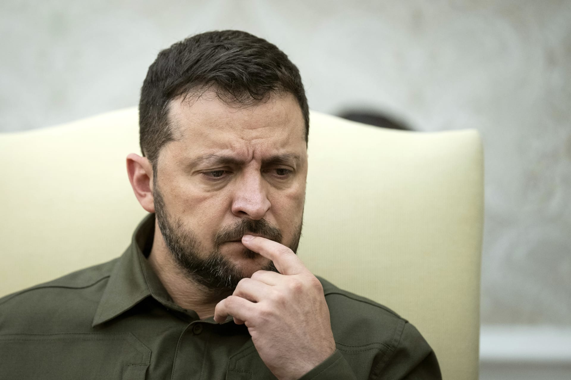 زيلينسكي يكشف شرطه للجلوس والتفاوض مع بوتين ويوجه رسالة لترامب