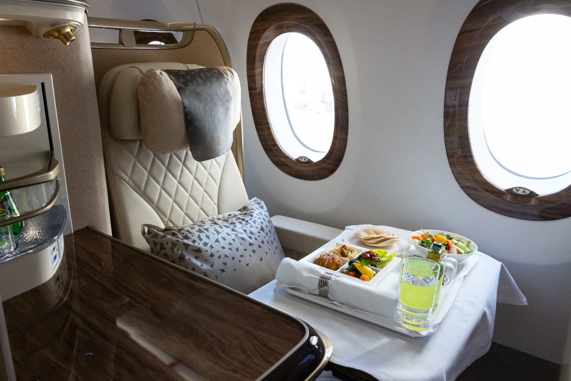 بينها 3 من دولتين عربيتين.. الكشف عن أفضل 10 شركات طيران في العالم لعام 2025