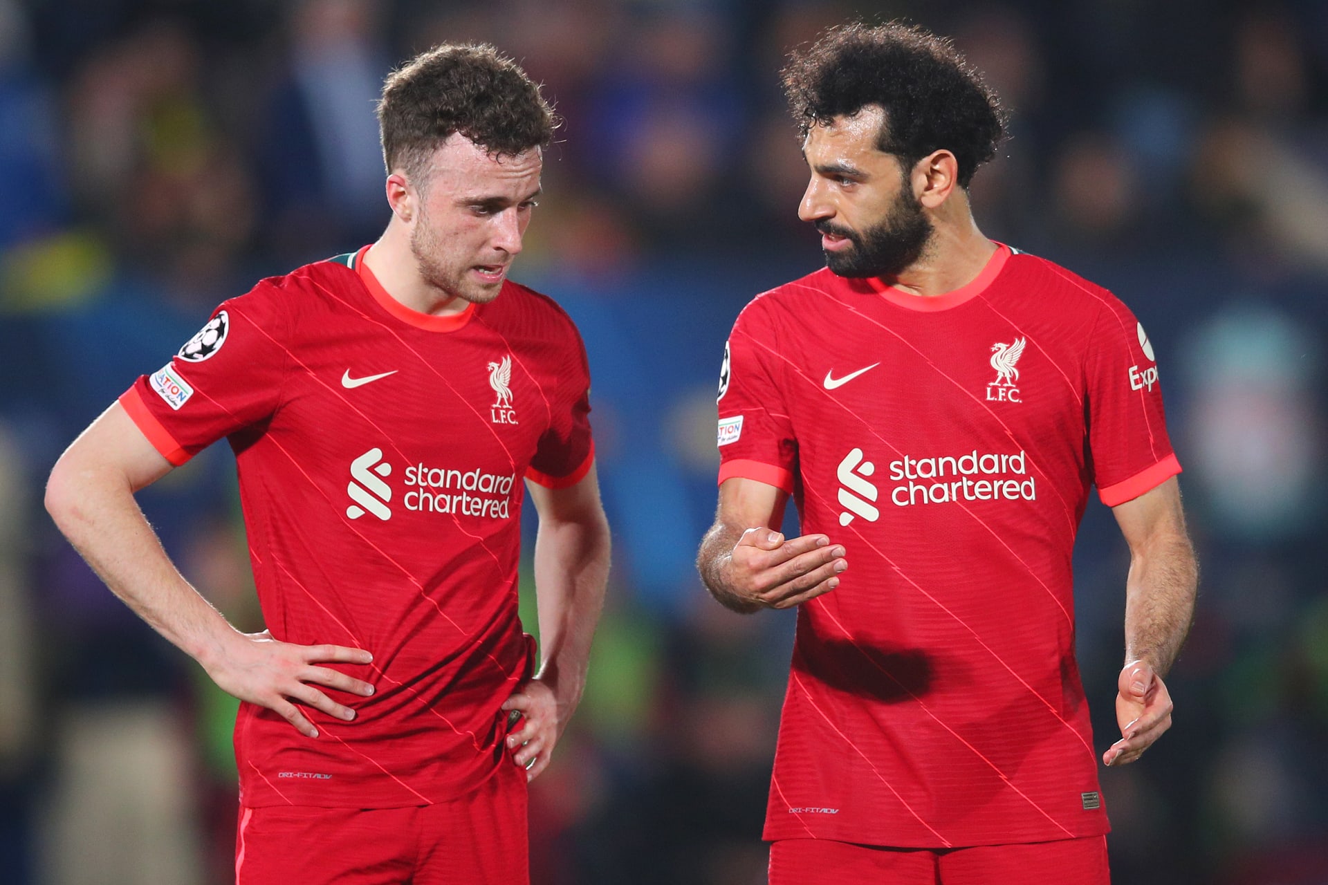 كيف يساعد صلاح زملاءه في ليفربول داخل الملعب؟ ديوغو جوتا يجيب - CNN Arabic