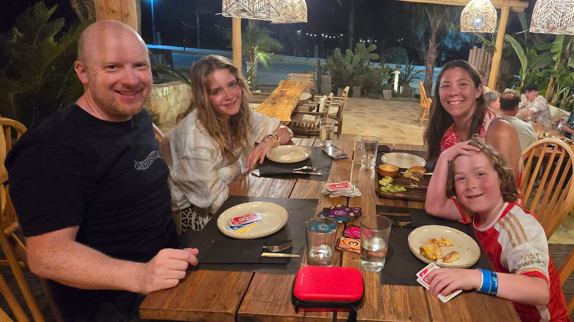 تحد يحول مسافرين إلى أصحاب ملايين في عالم الطيران