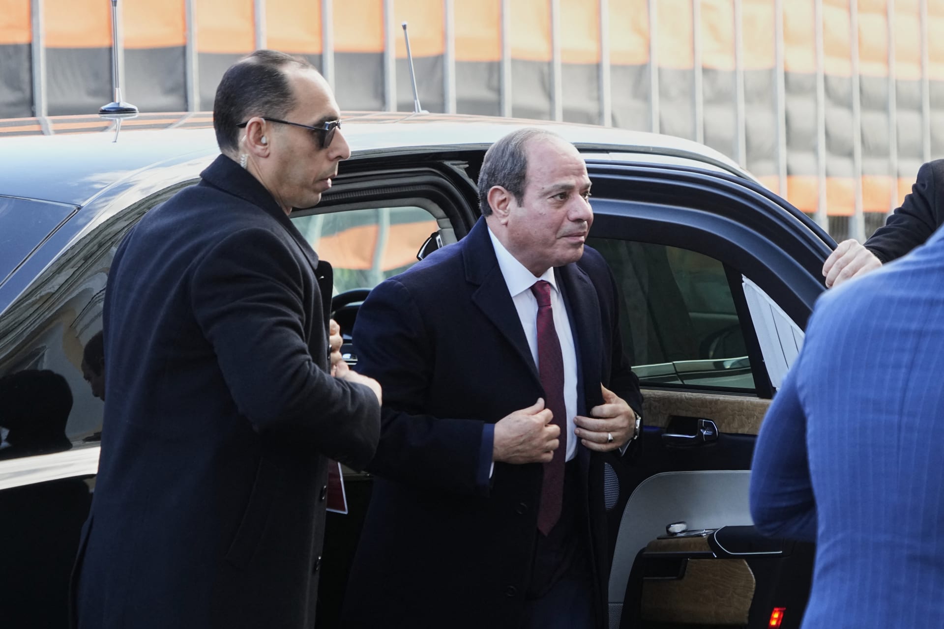 مصر.. السيسي يثير تفاعلا بلقطات مع بوتين ورئيس الصين في روسيا