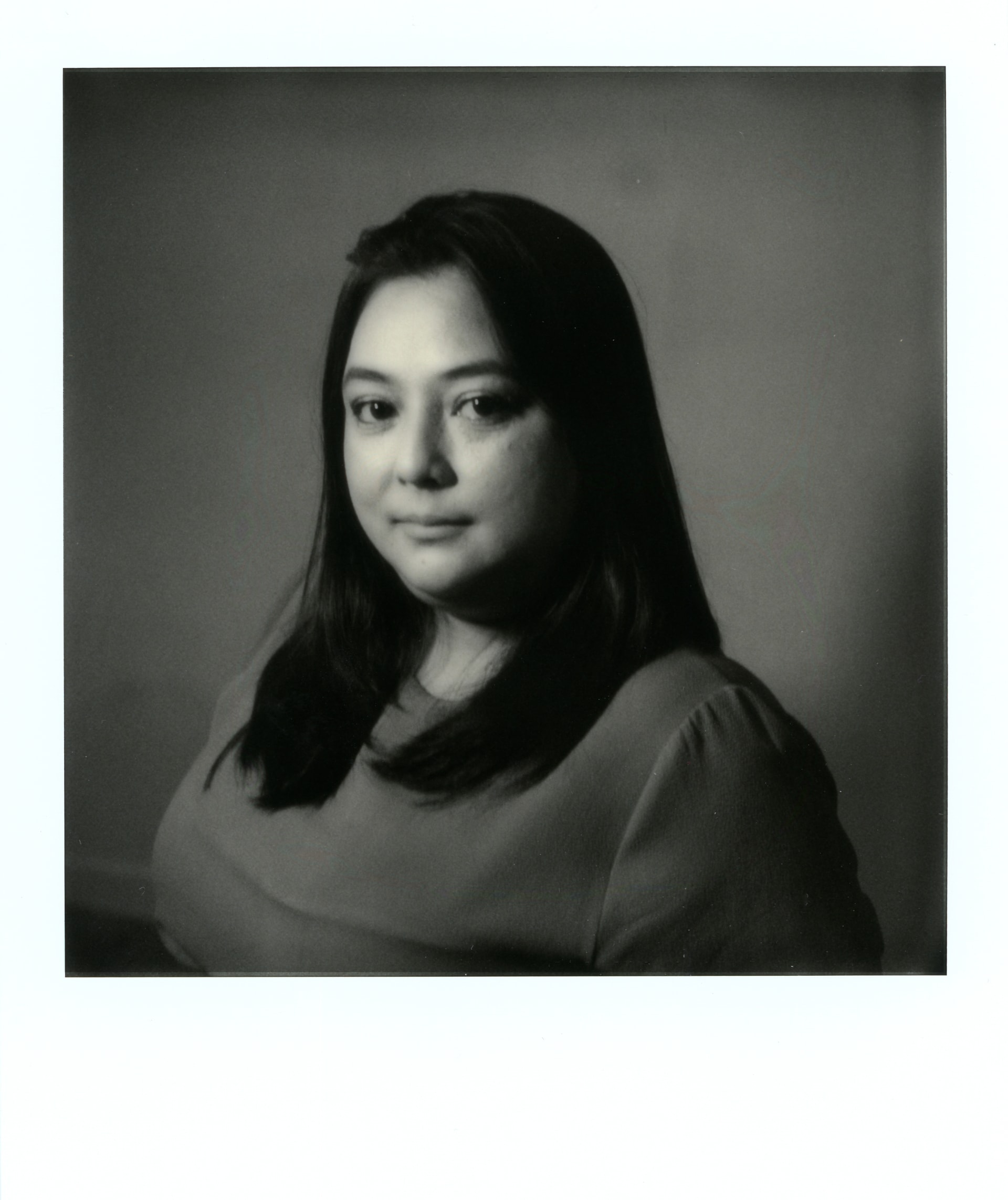 صور تجسد قصص نساء فلبينيات اضطررن لترك عائلاتهن خلفهن لكسب لقمة العيش