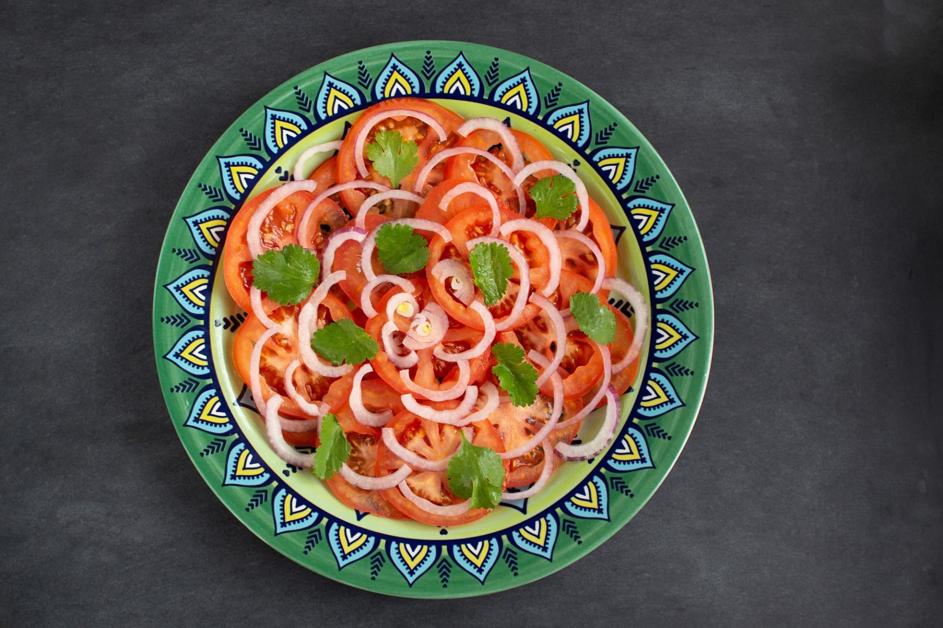 هذه الأطباق تثبت أن الخضروات ليست مملة.. إليك 7 من أشهى سلطات العالم